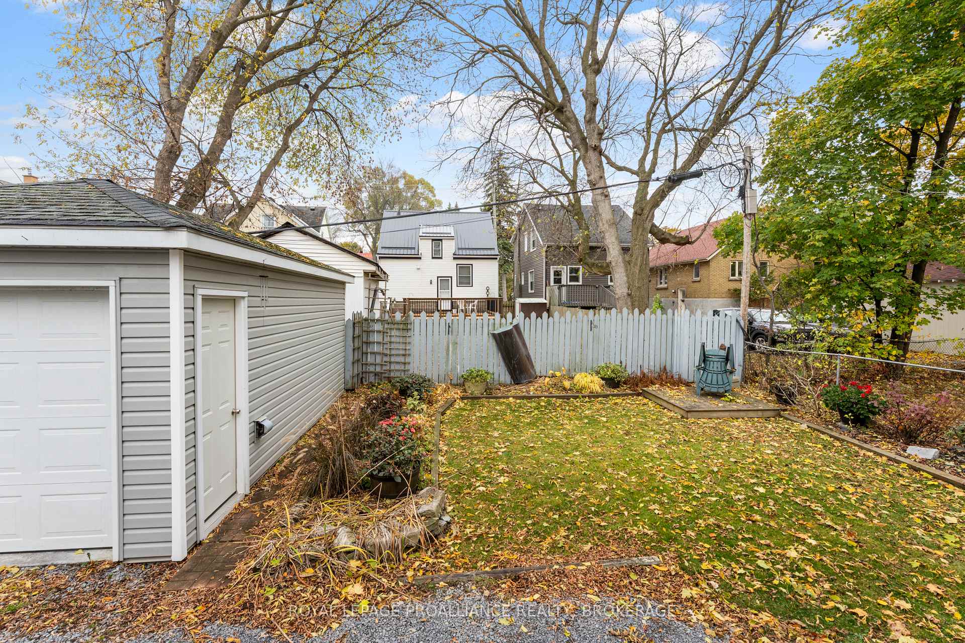 Photo 48 of 58 Stanley Street, Kingston, East of Sir John A. Blvd — HOMEH
