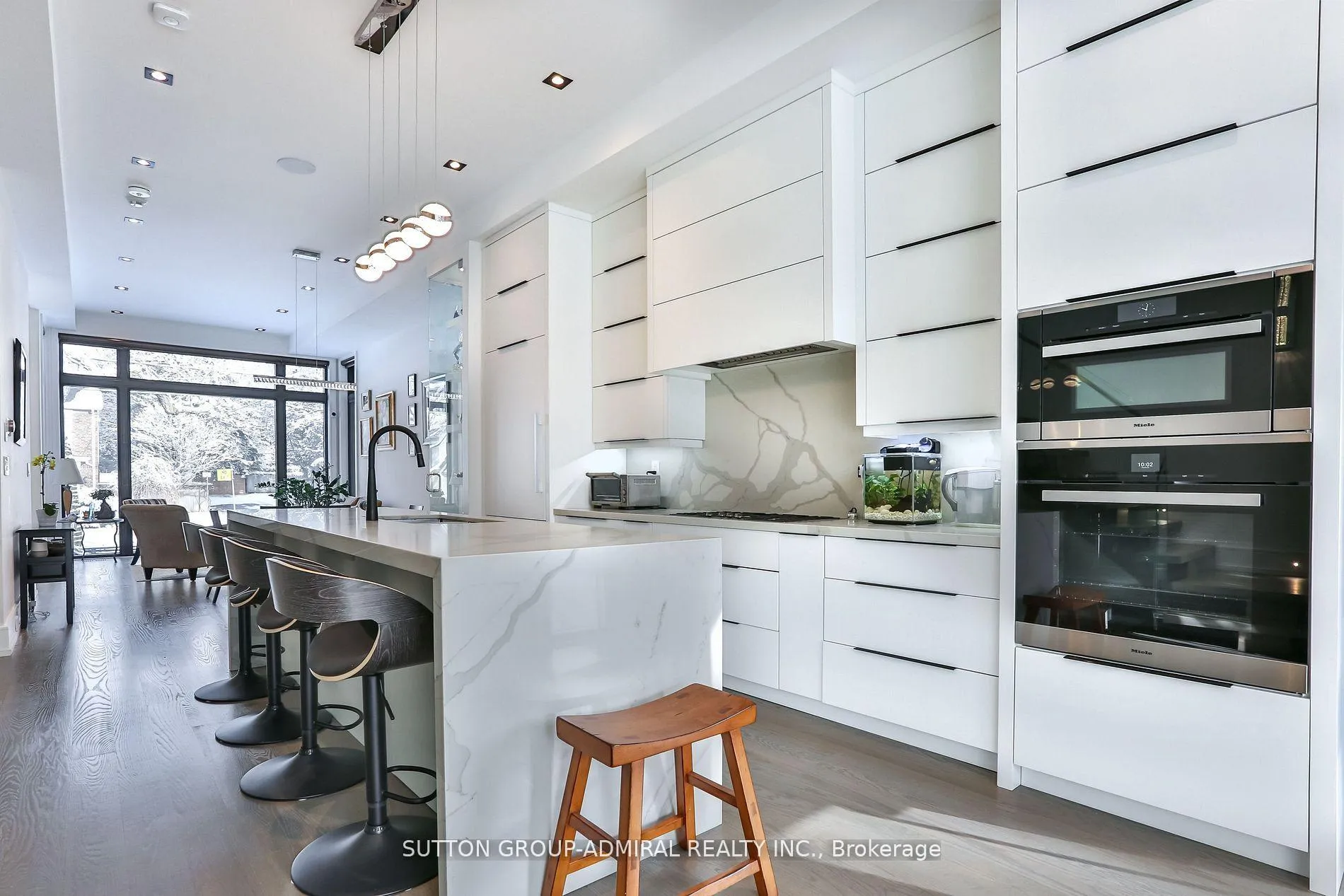 Photo 4 of 343 Manor Road E, Toronto, Mount Pleasant East — HOMEH
