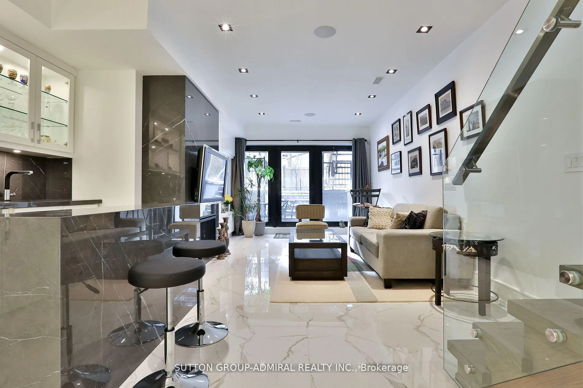 Photo 11 of 343 Manor Road E, Toronto, Mount Pleasant East — HOMEH