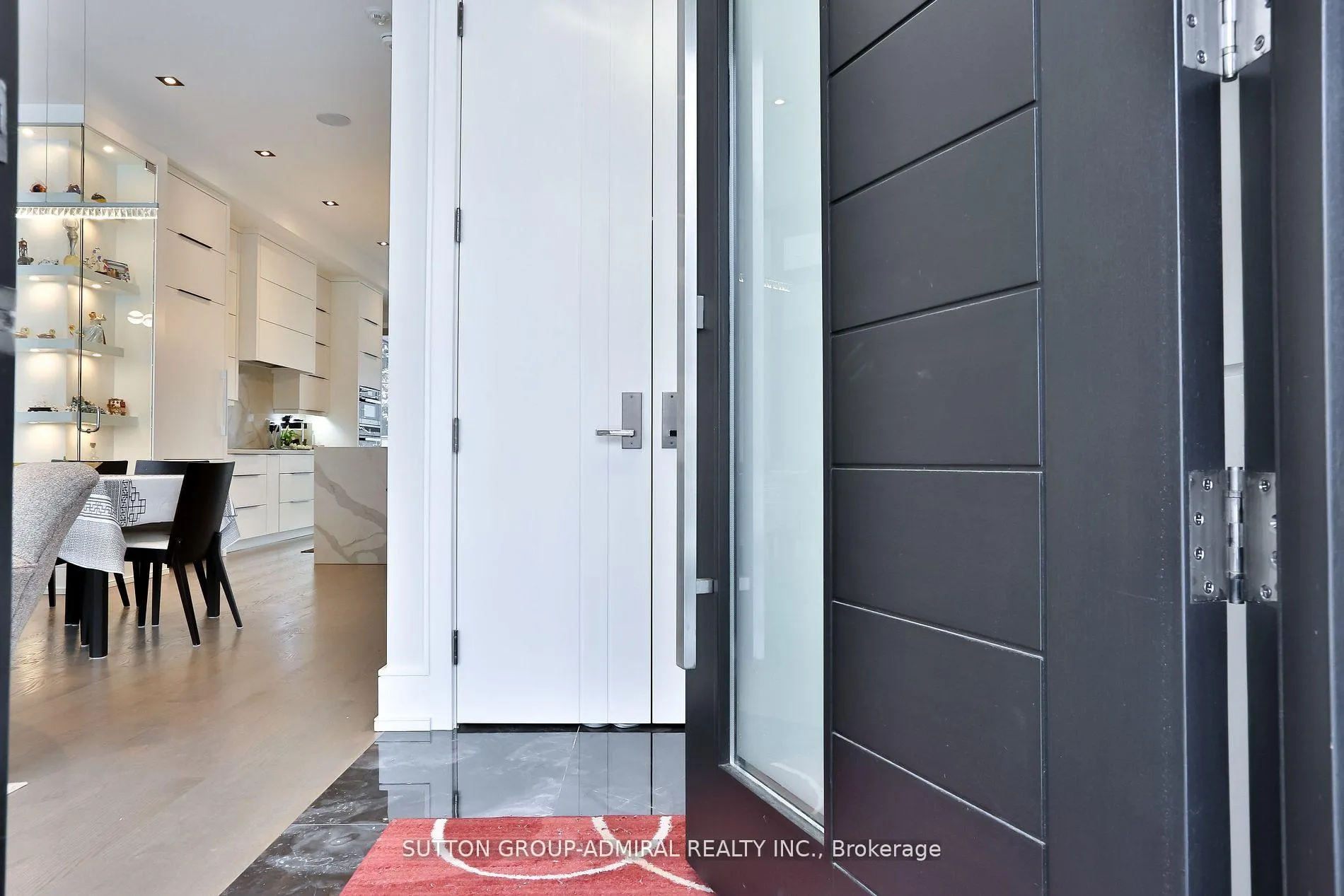 Photo 21 of 343 Manor Road E, Toronto, Mount Pleasant East — HOMEH