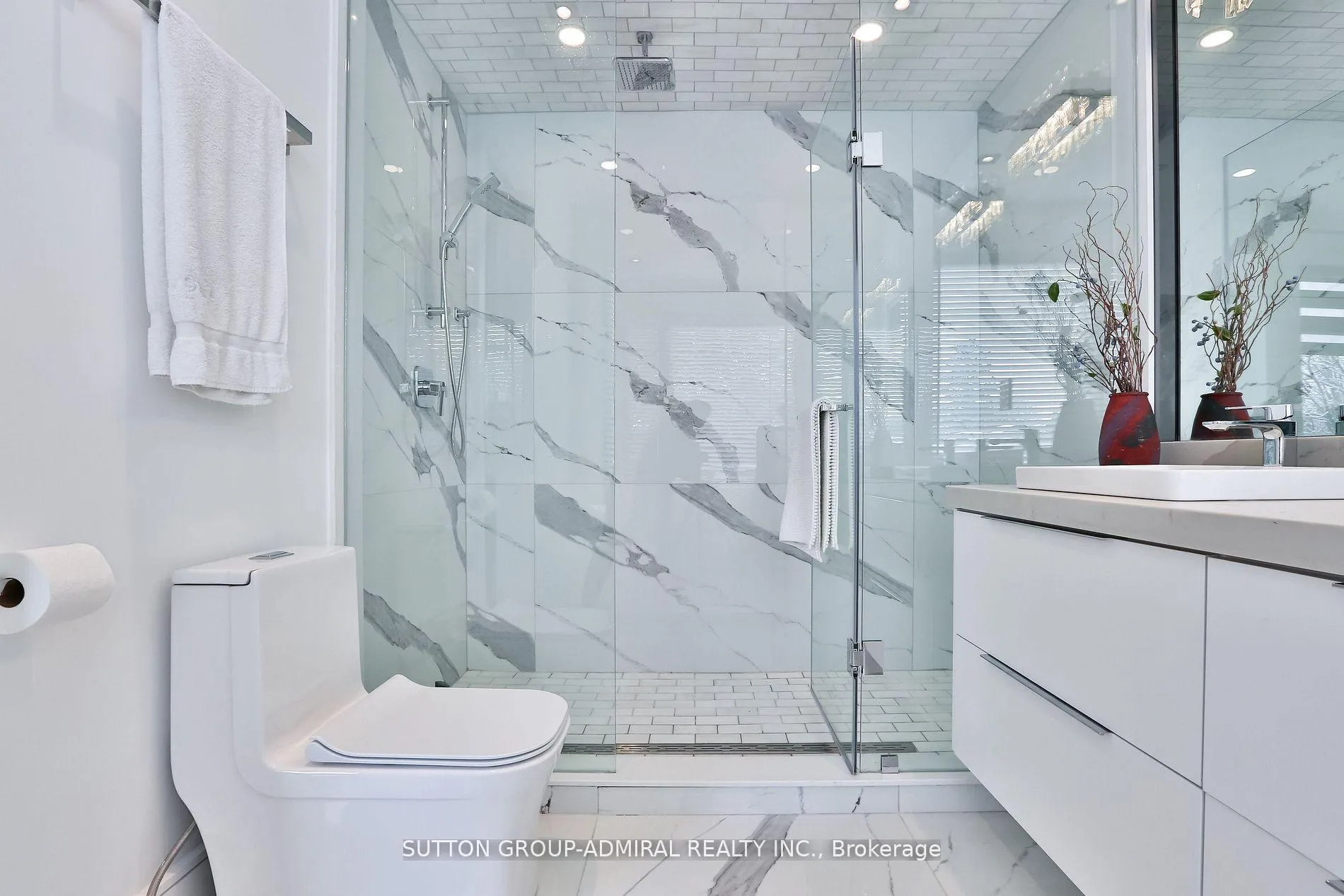 Photo 33 of 343 Manor Road E, Toronto, Mount Pleasant East — HOMEH