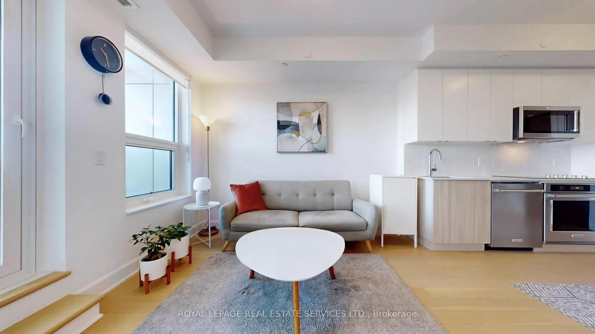 Photo 8 of Unit 521, 3240 William Coltson Avenue, Oakville, Joshua Meadows — HOMEH