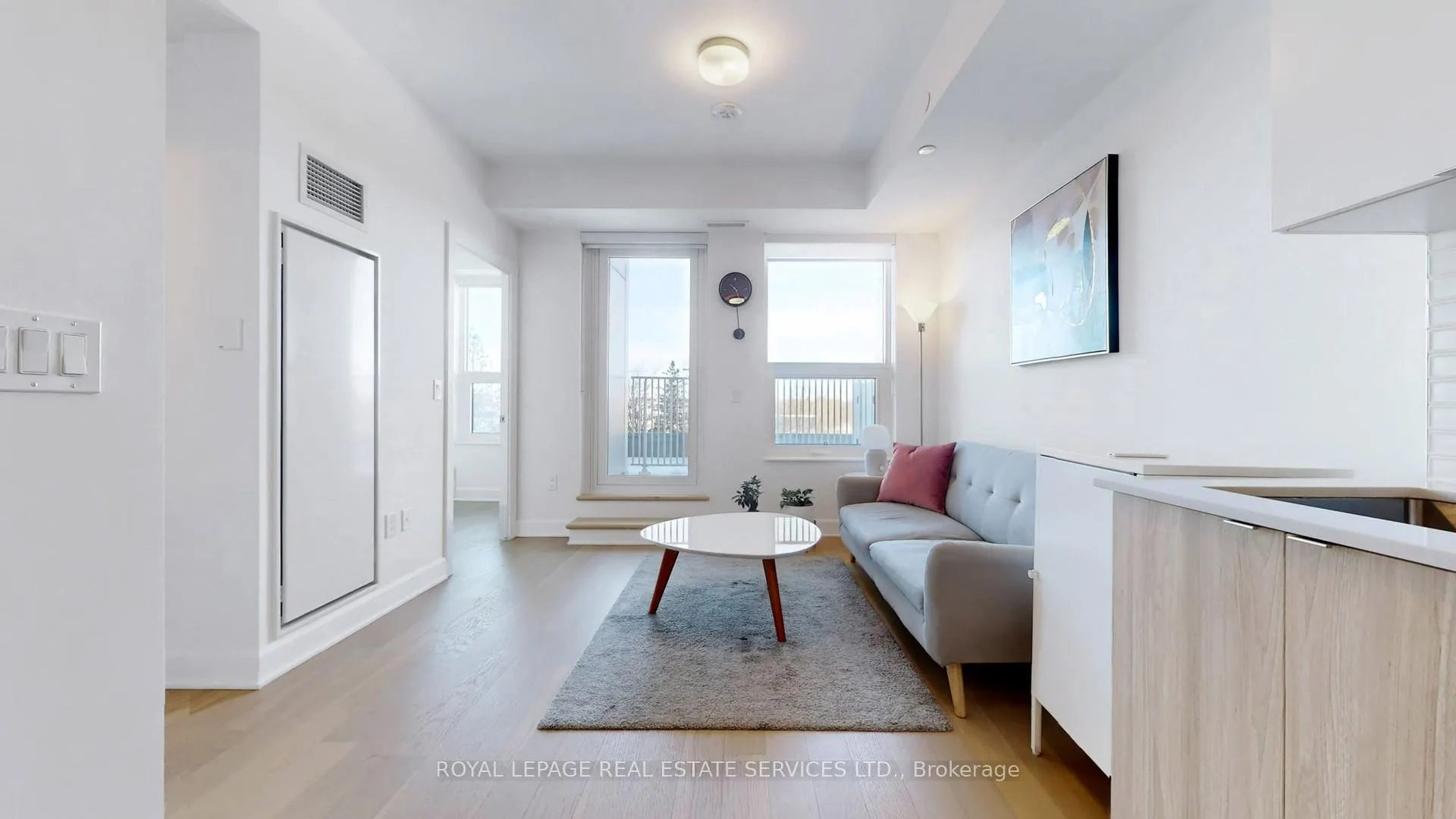 Photo 10 of Unit 521, 3240 William Coltson Avenue, Oakville, Joshua Meadows — HOMEH