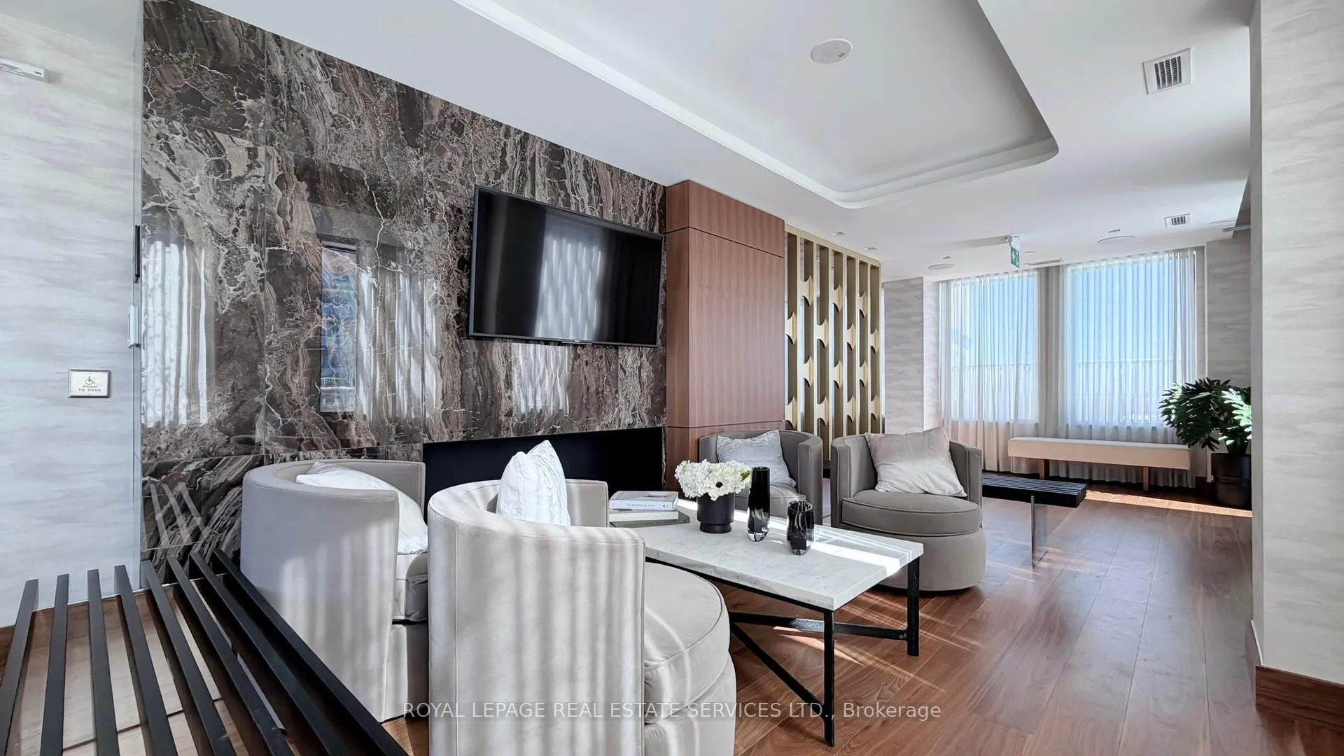 Photo 19 of Unit 521, 3240 William Coltson Avenue, Oakville, Joshua Meadows — HOMEH