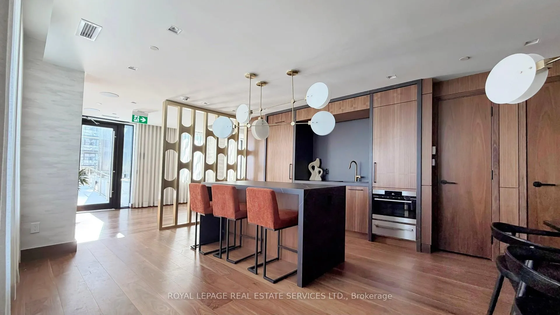 Photo 20 of Unit 521, 3240 William Coltson Avenue, Oakville, Joshua Meadows — HOMEH