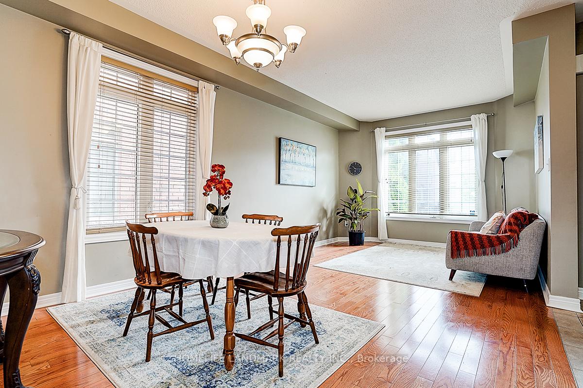 Photo 5 of 14 Tottenham Court, Markham, Cornell — HOMEH