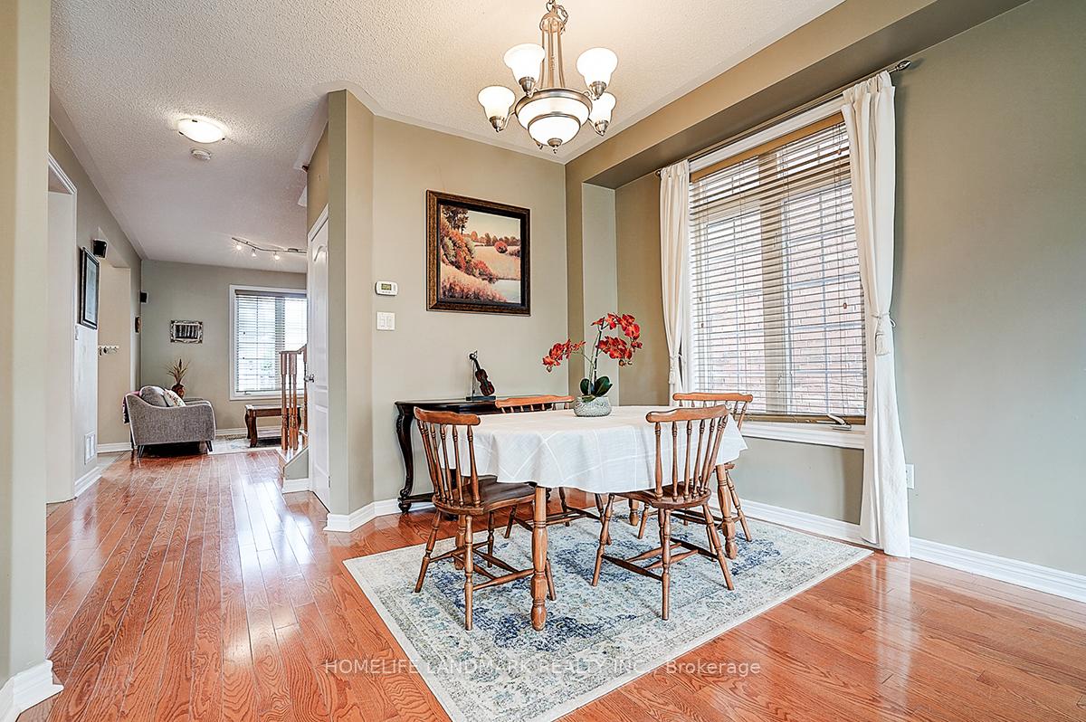 Photo 7 of 14 Tottenham Court, Markham, Cornell — HOMEH
