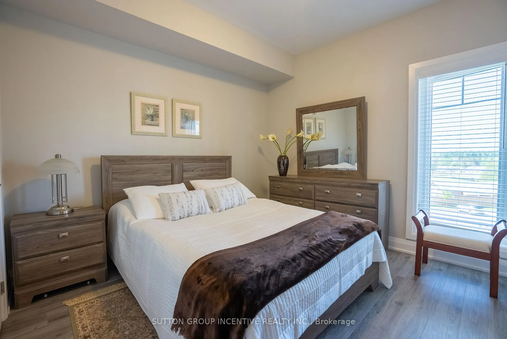 Photo 8 of Unit 305, 54 Koda Street, Barrie, Rural Barrie Southwest — HOMEH