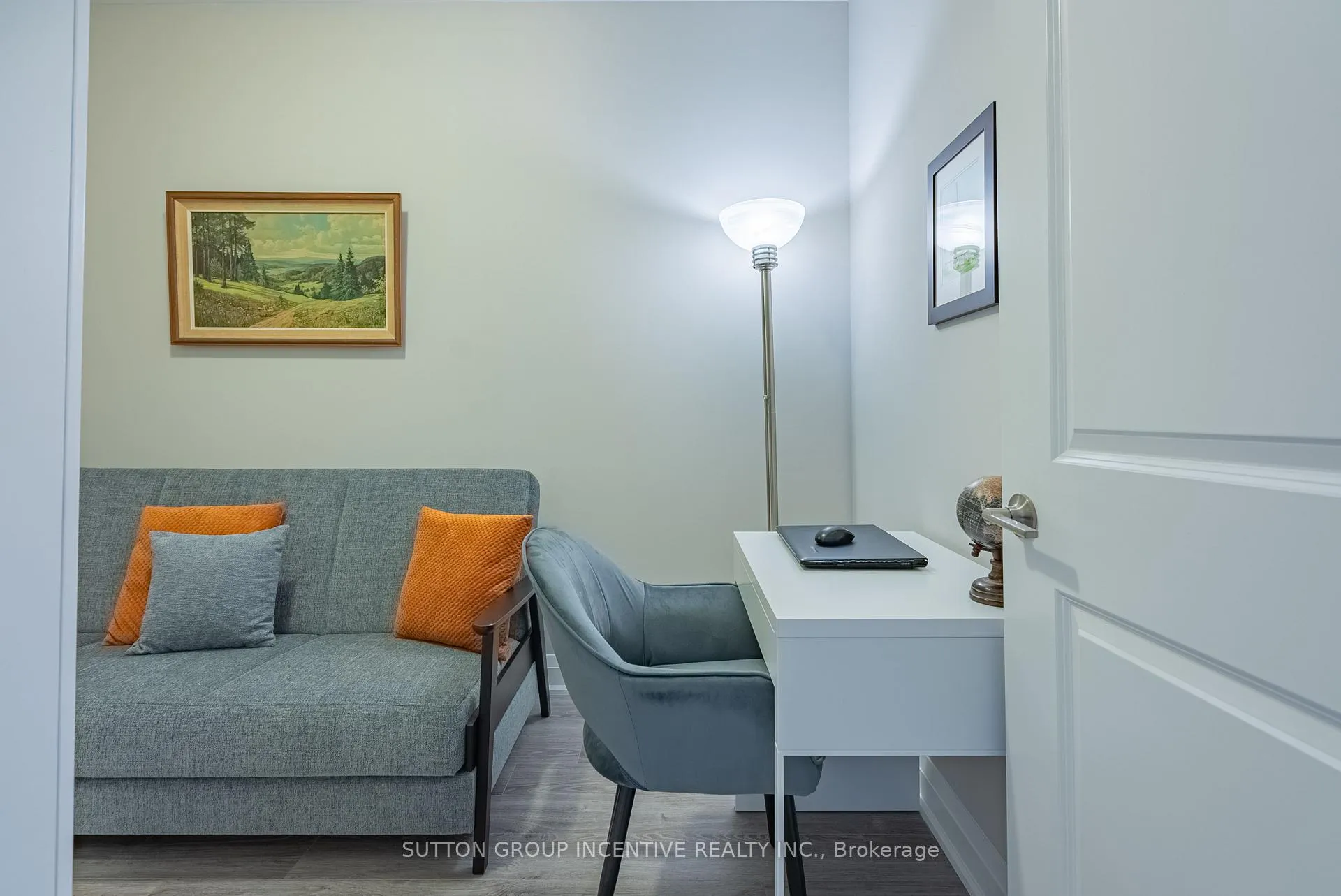 Photo 13 of Unit 305, 54 Koda Street, Barrie, Rural Barrie Southwest — HOMEH
