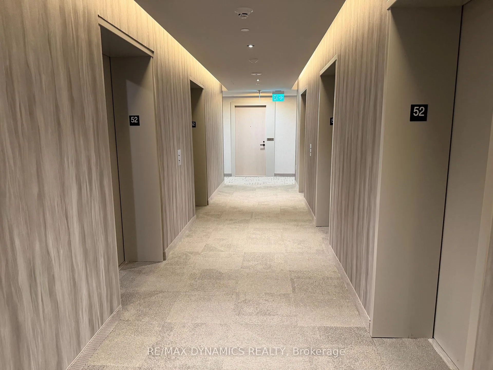 Photo 2 of Unit 5211, 8 Interchange Way, Vaughan, Vaughan Corporate Centre — HOMEH