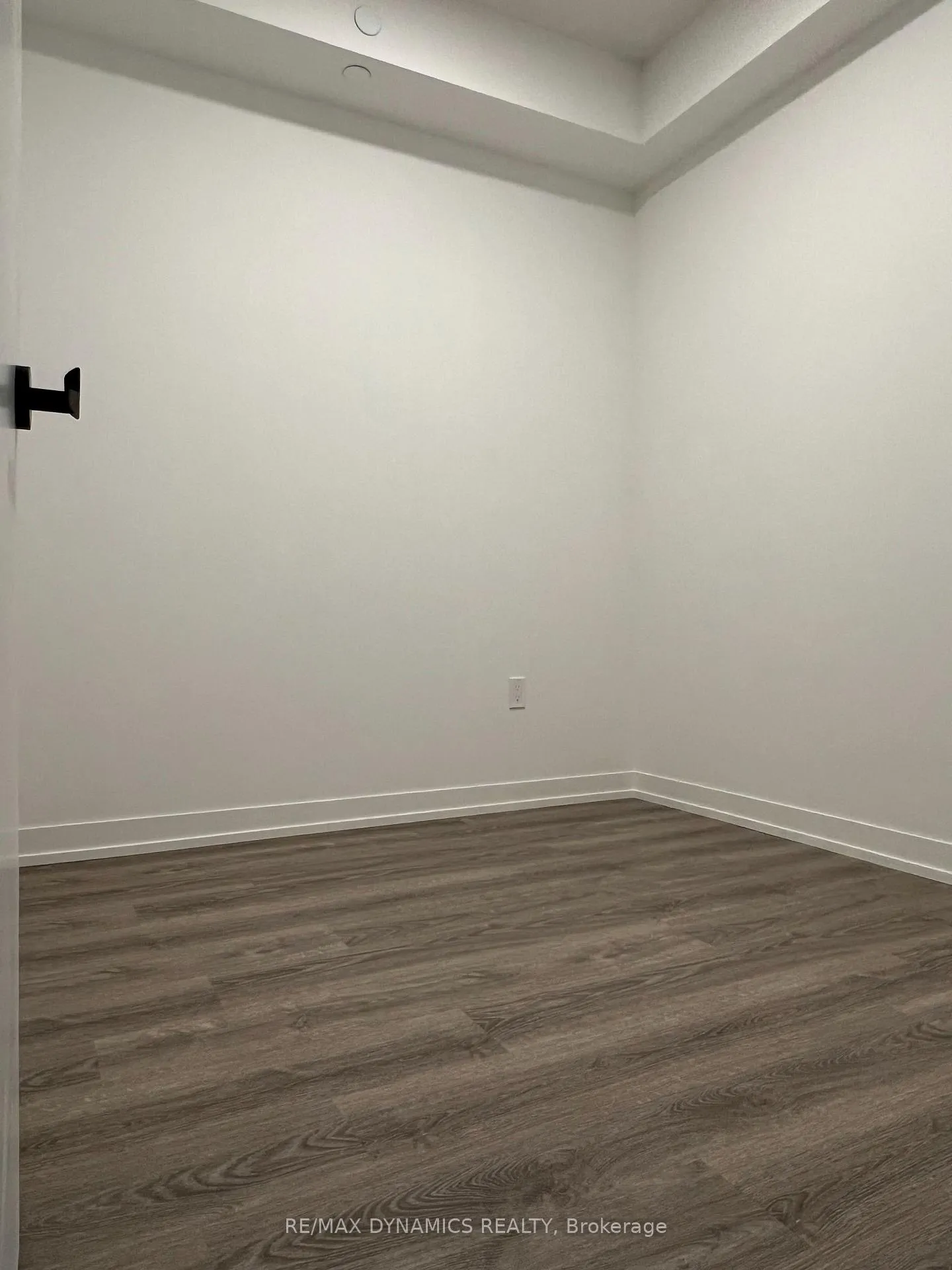 Photo 9 of Unit 5211, 8 Interchange Way, Vaughan, Vaughan Corporate Centre — HOMEH