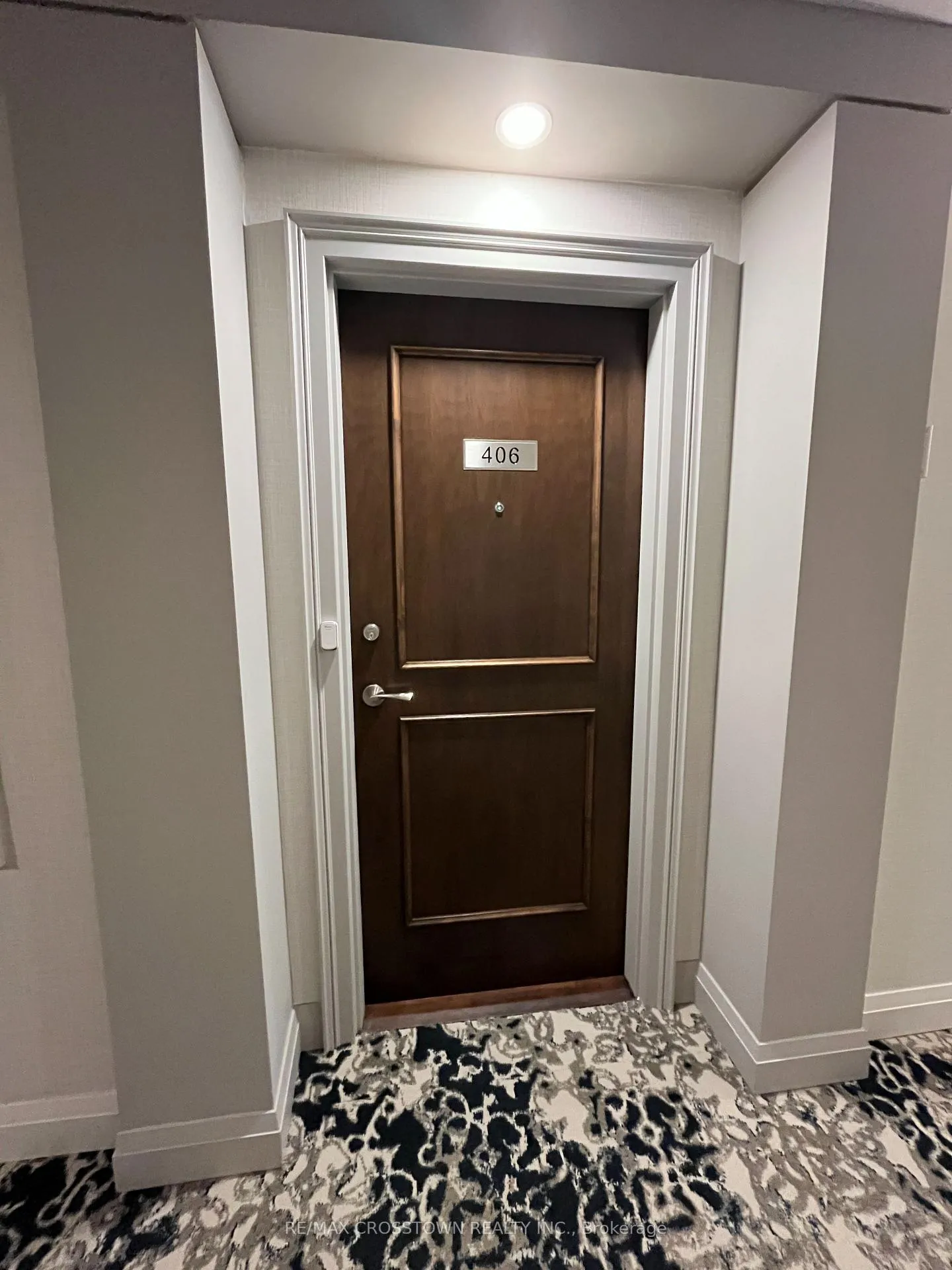 Photo 3 of Unit 406, 6 Toronto Street, Barrie, City Centre — HOMEH