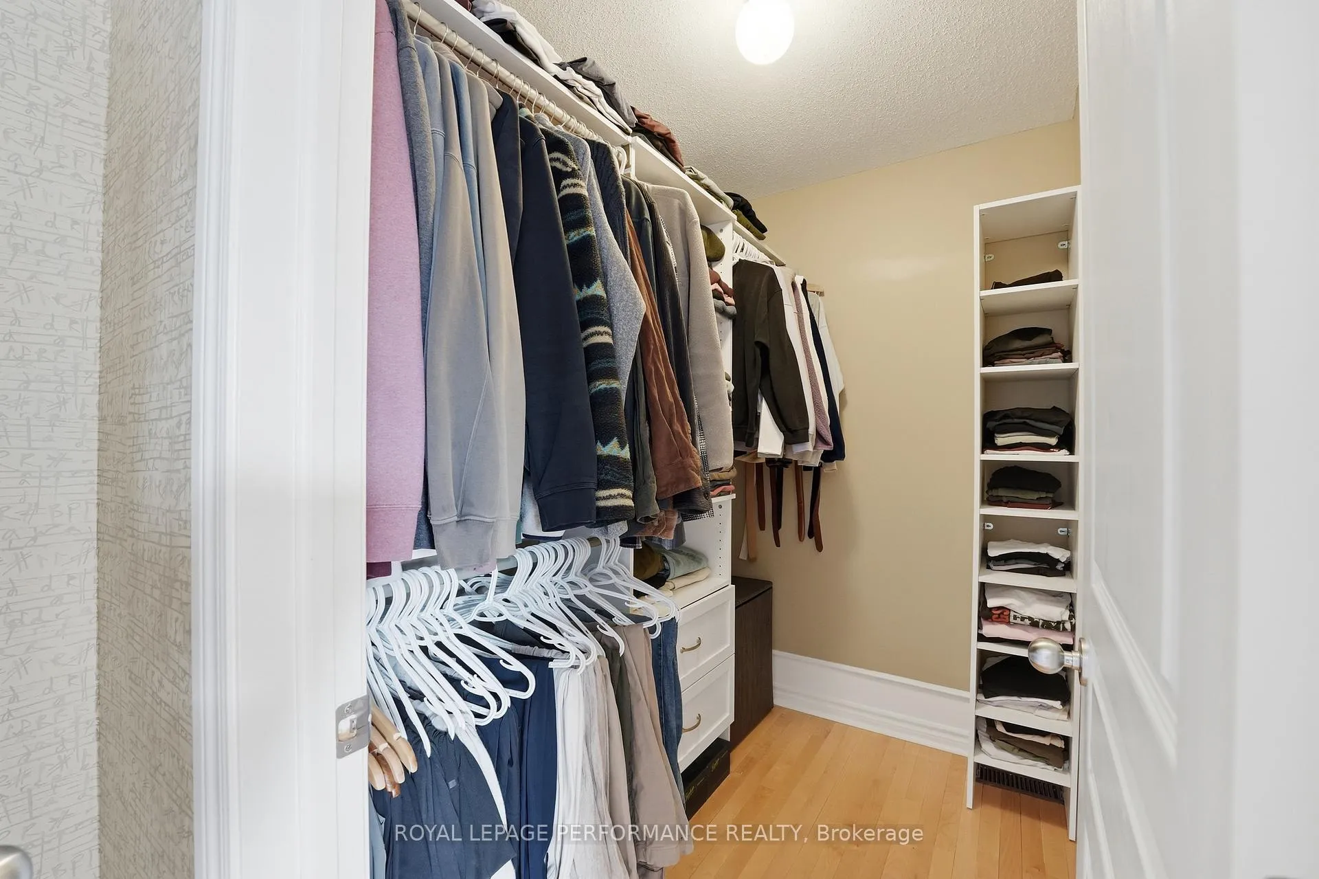Photo 23 of 808 Scala Avenue, Ottawa, Avalon East — HOMEH