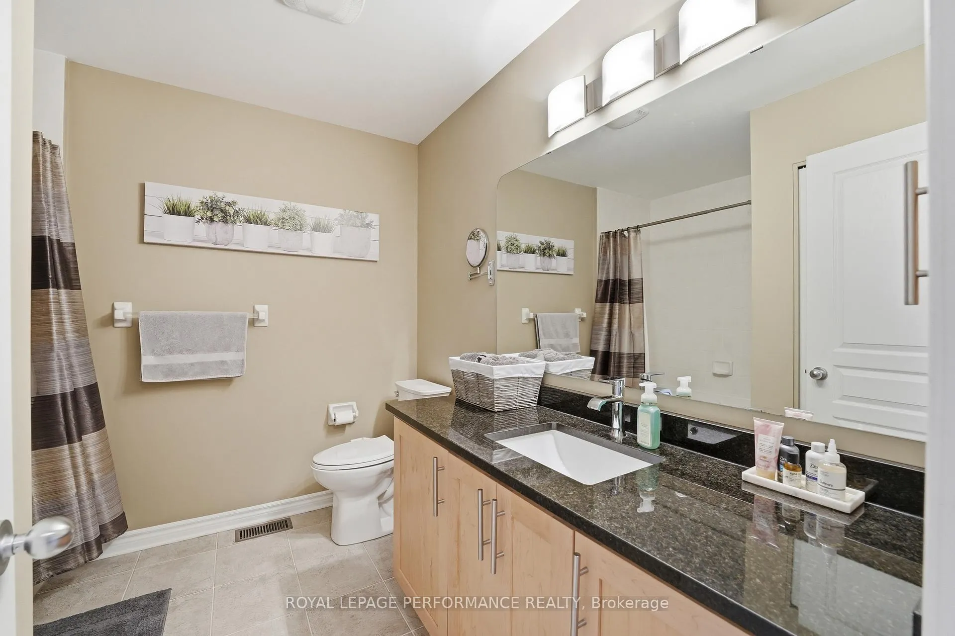 Photo 28 of 808 Scala Avenue, Ottawa, Avalon East — HOMEH