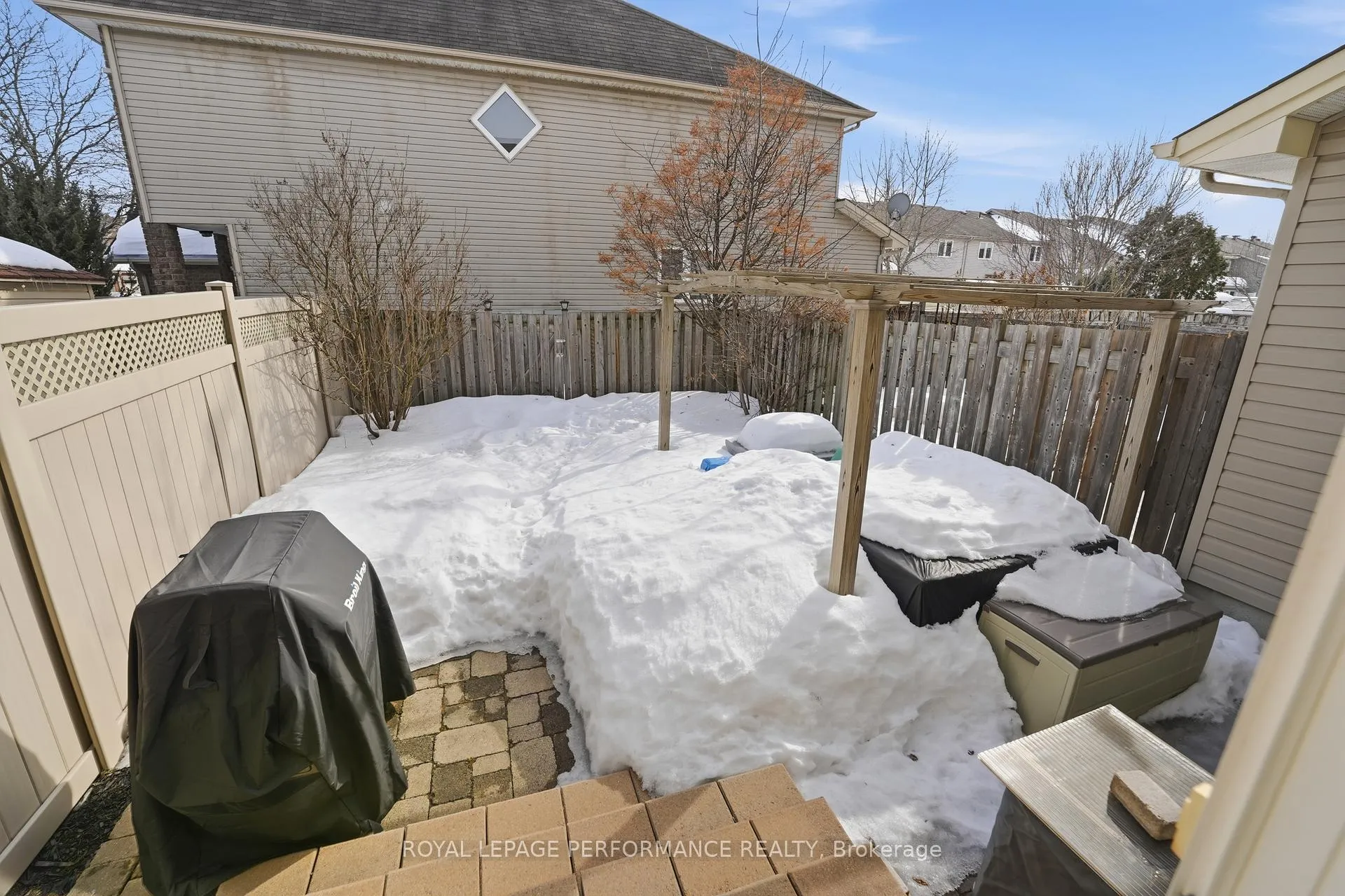 Photo 33 of 808 Scala Avenue, Ottawa, Avalon East — HOMEH