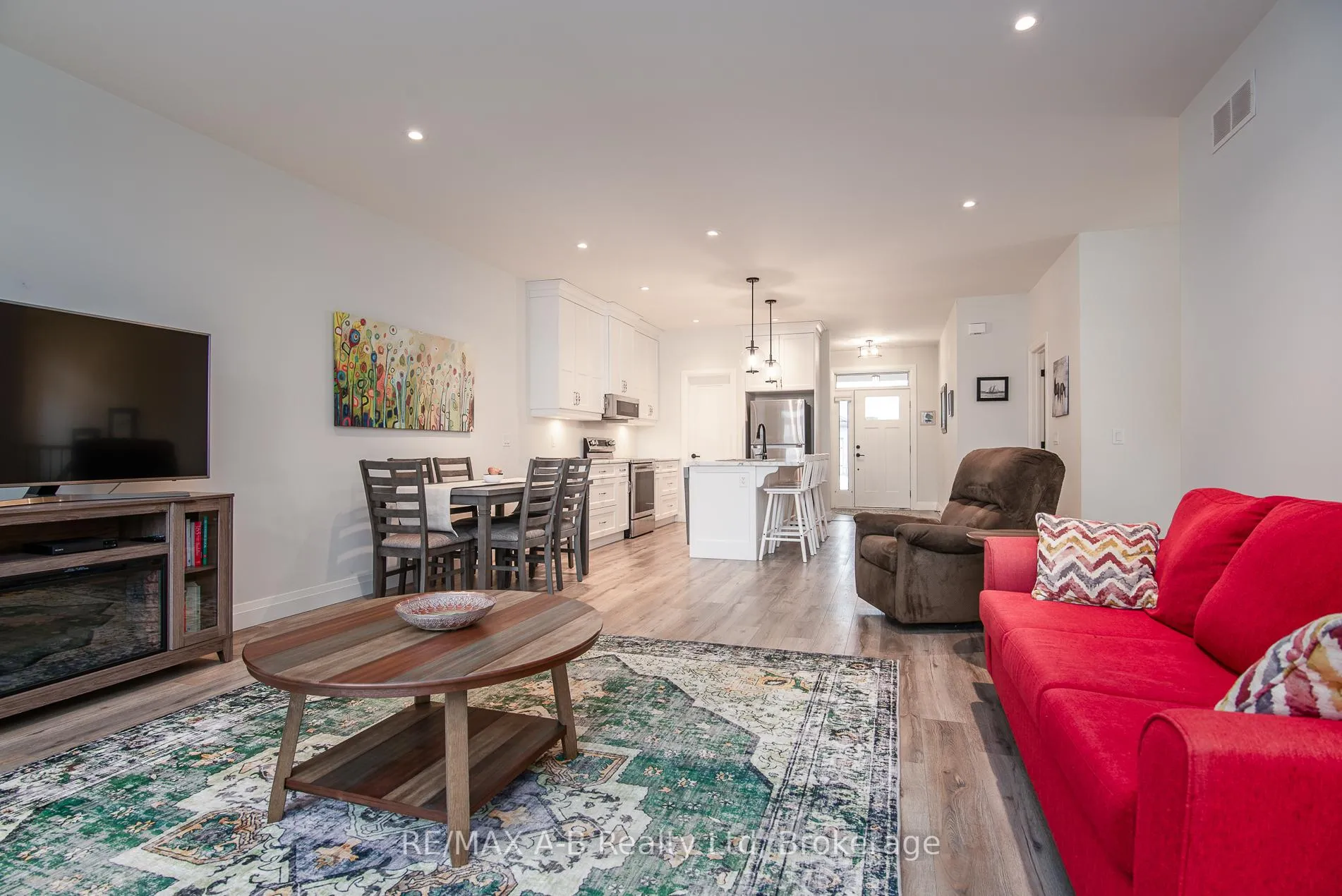 Photo 15 of 149 Ridgewood Crescent, St. Marys — HOMEH