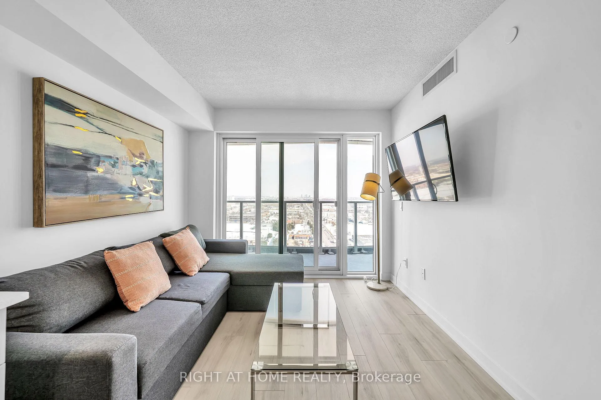 Photo 2 of Unit 2204, 1010 Sandy Beach Road, Pickering, Bay Ridges — HOMEH