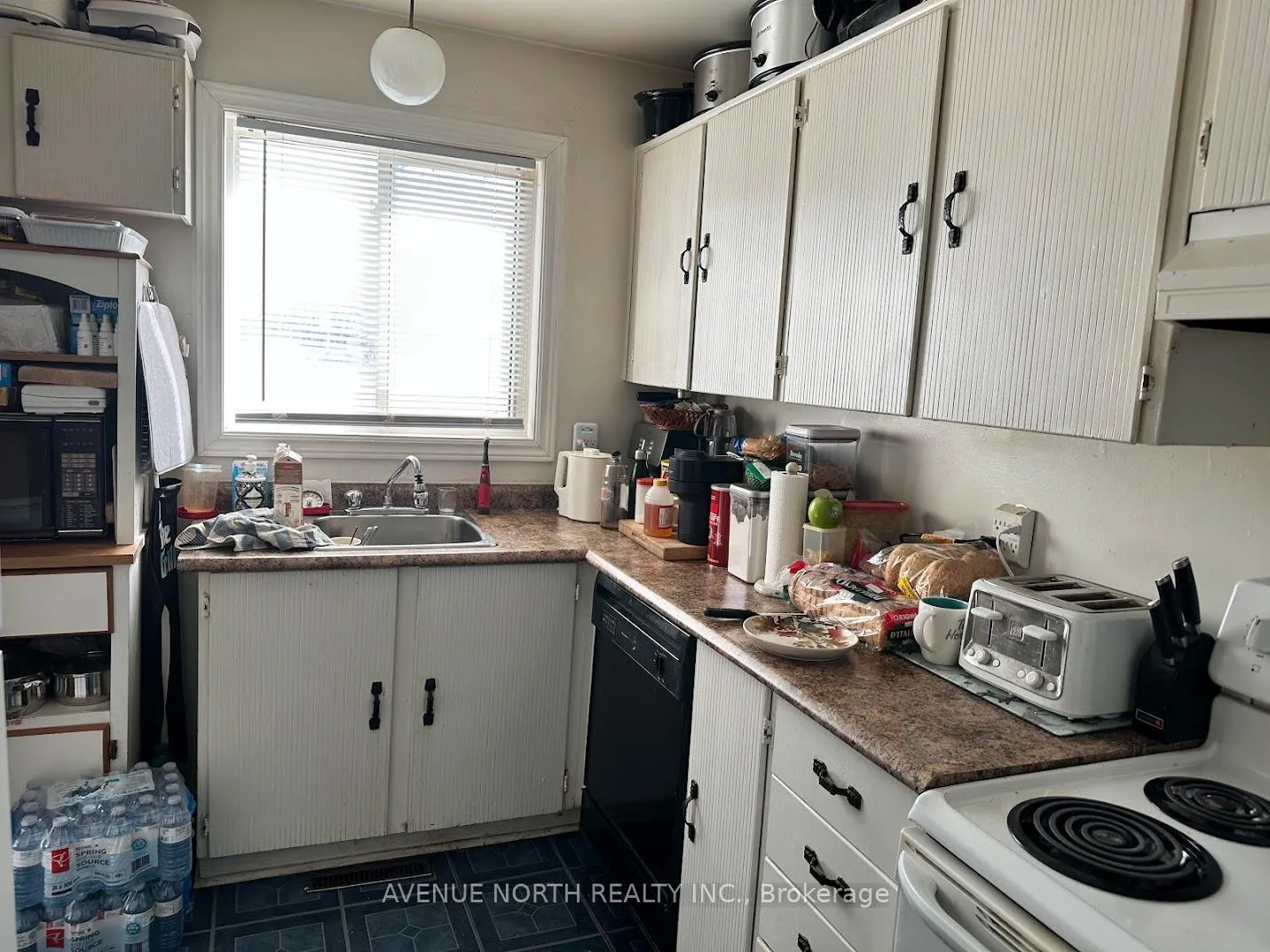 Photo 11 of Unit 20, 1448 Foxwall Street, Ottawa, Pineview — HOMEH