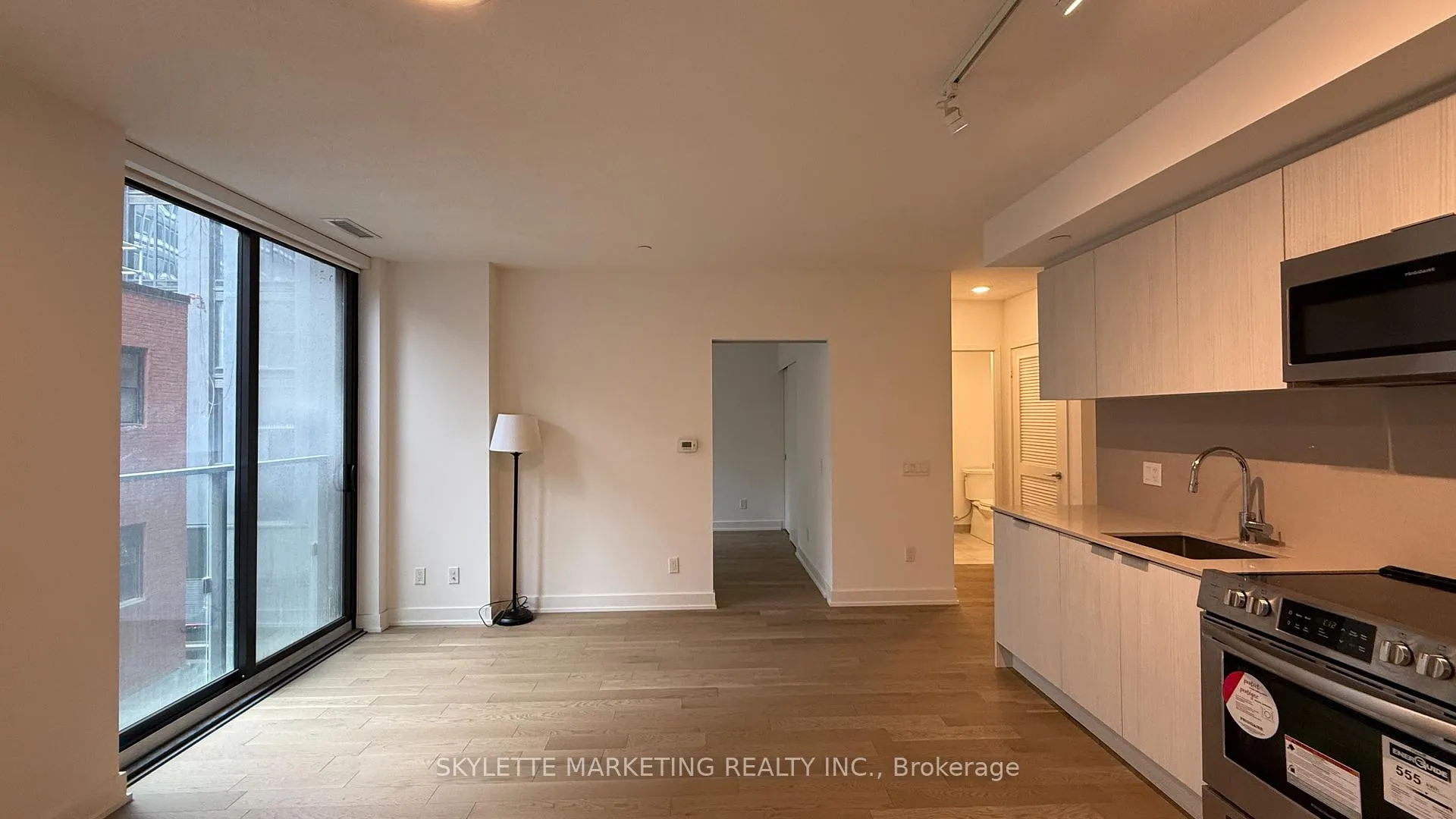 Photo 6 of Unit 207, 25 Richmond Street E, Toronto, Church-Yonge Corridor — HOMEH