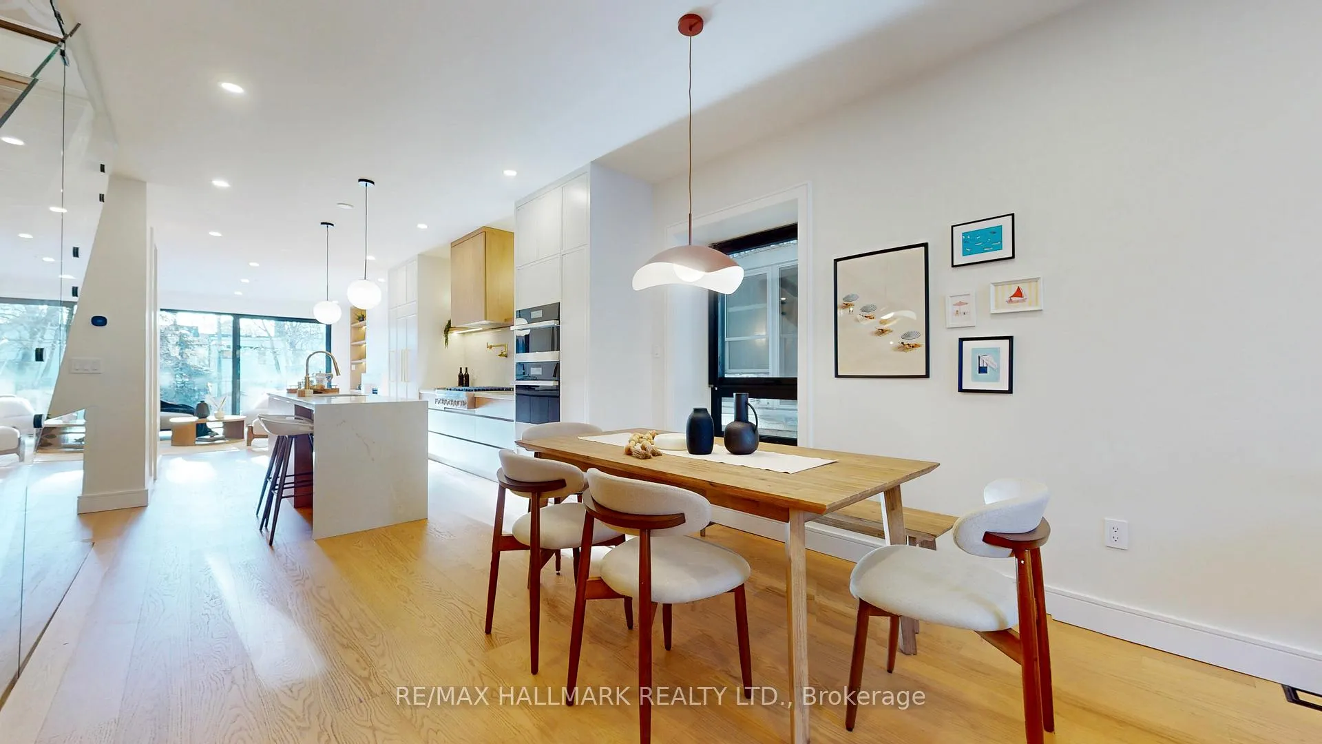 Photo 3 of 290 Waverley Road, Toronto, The Beaches — HOMEH
