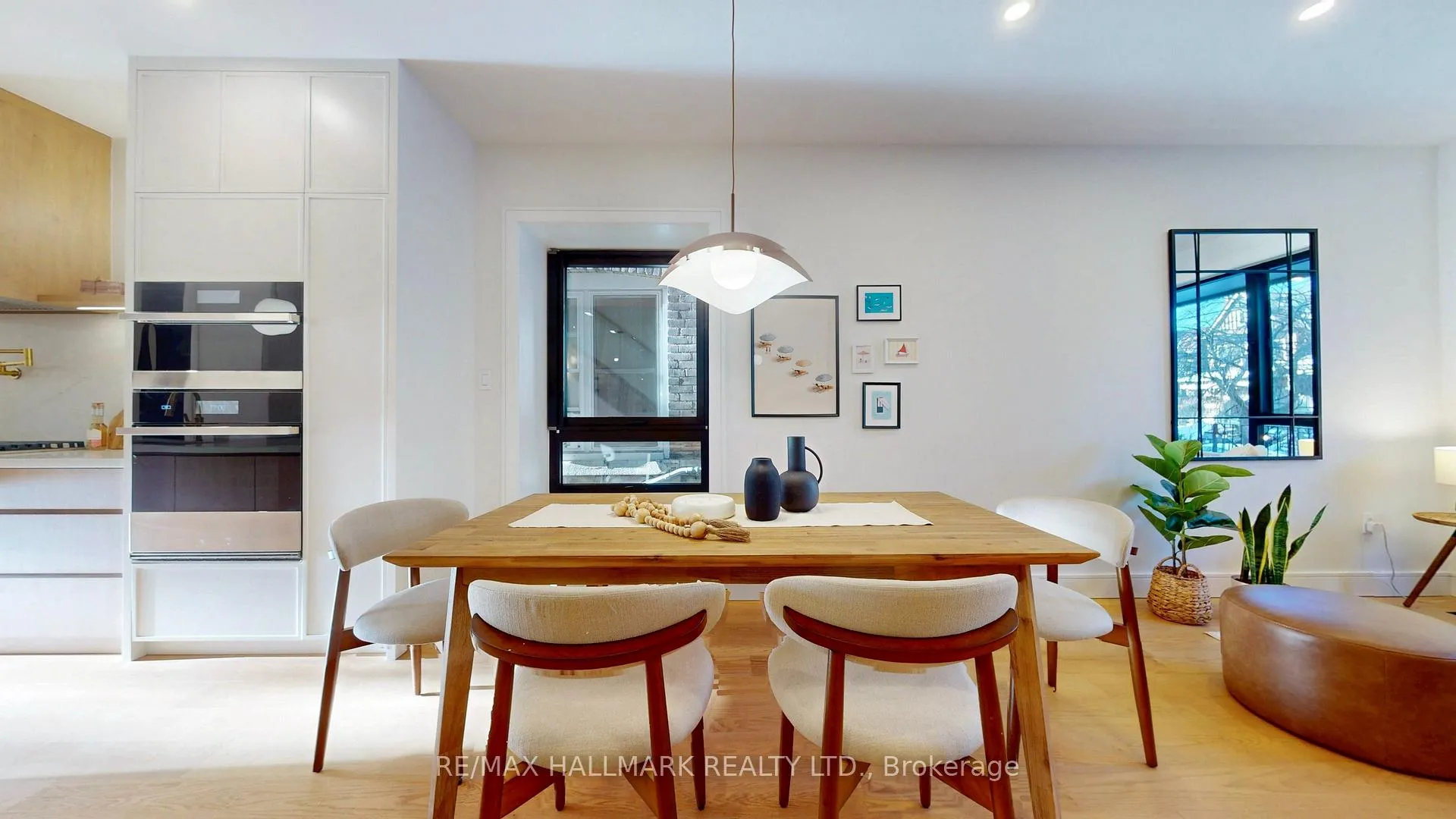 Photo 5 of 290 Waverley Road, Toronto, The Beaches — HOMEH