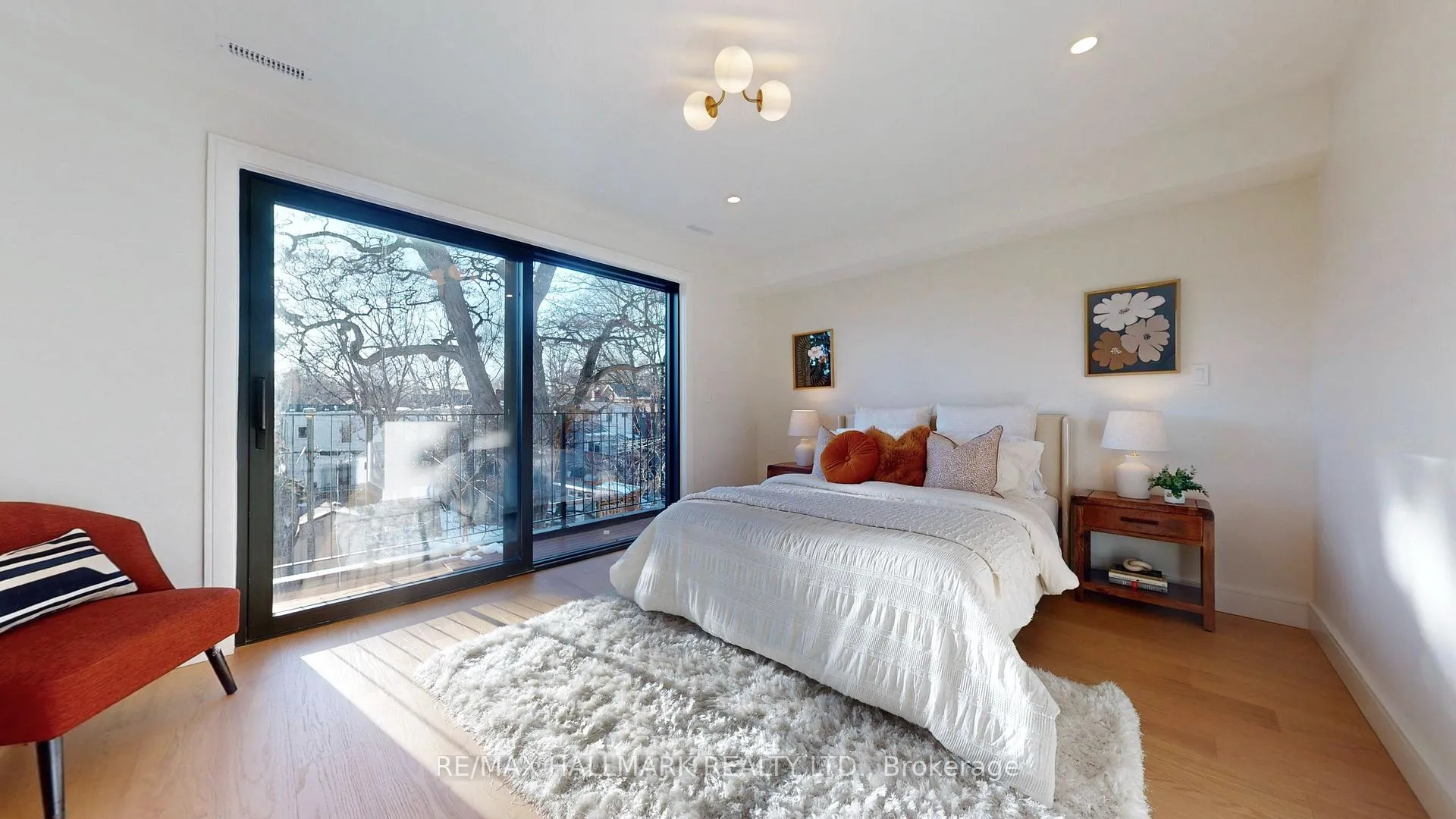 Photo 12 of 290 Waverley Road, Toronto, The Beaches — HOMEH