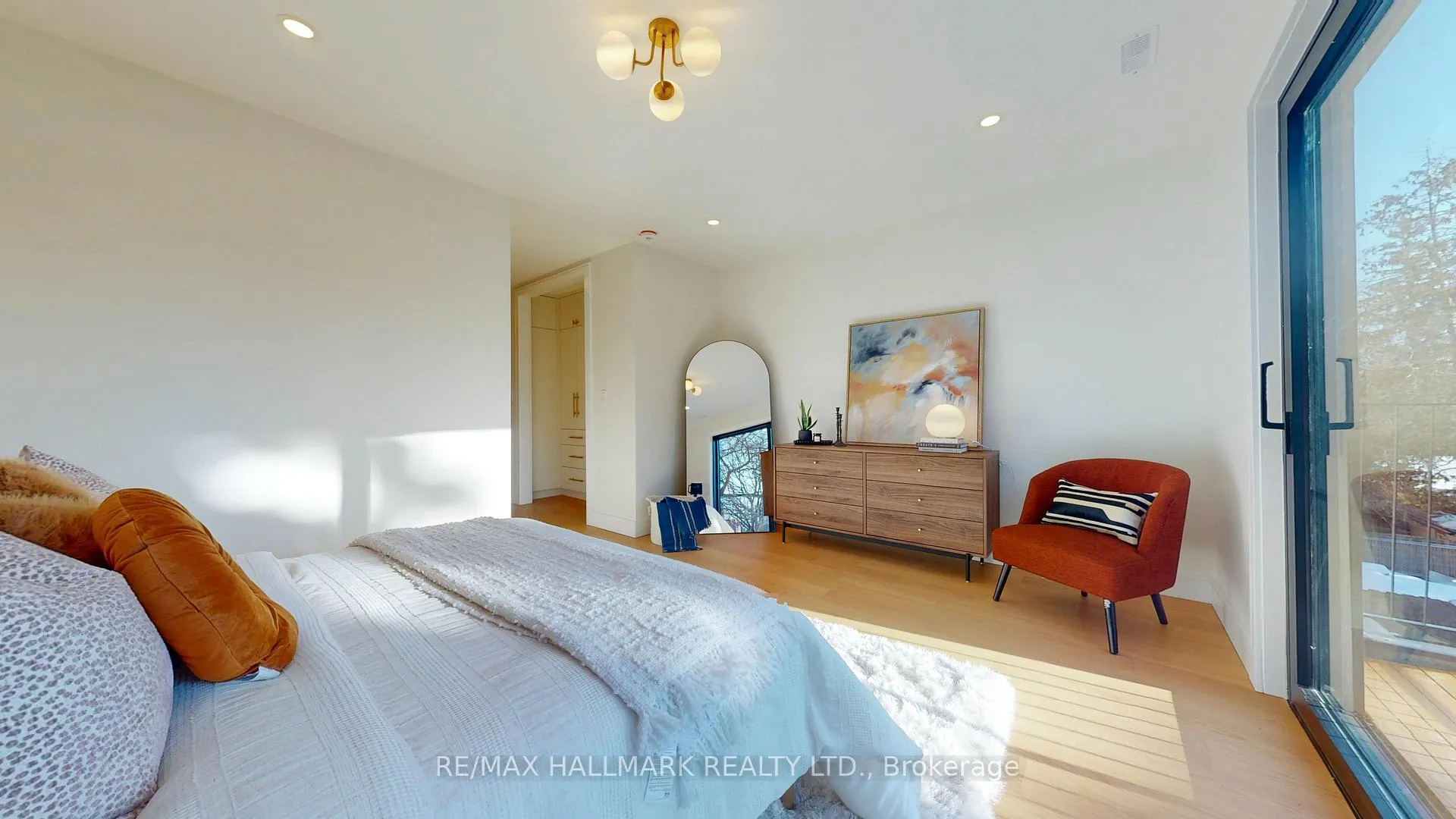 Photo 14 of 290 Waverley Road, Toronto, The Beaches — HOMEH