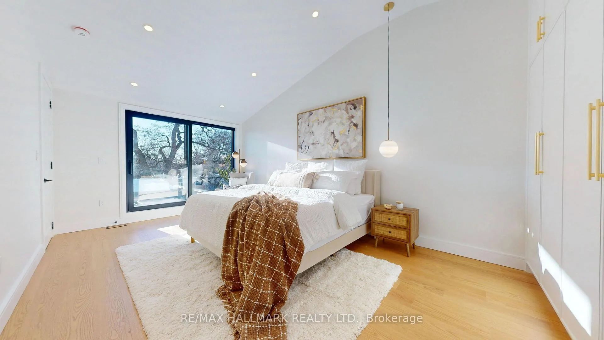 Photo 25 of 290 Waverley Road, Toronto, The Beaches — HOMEH