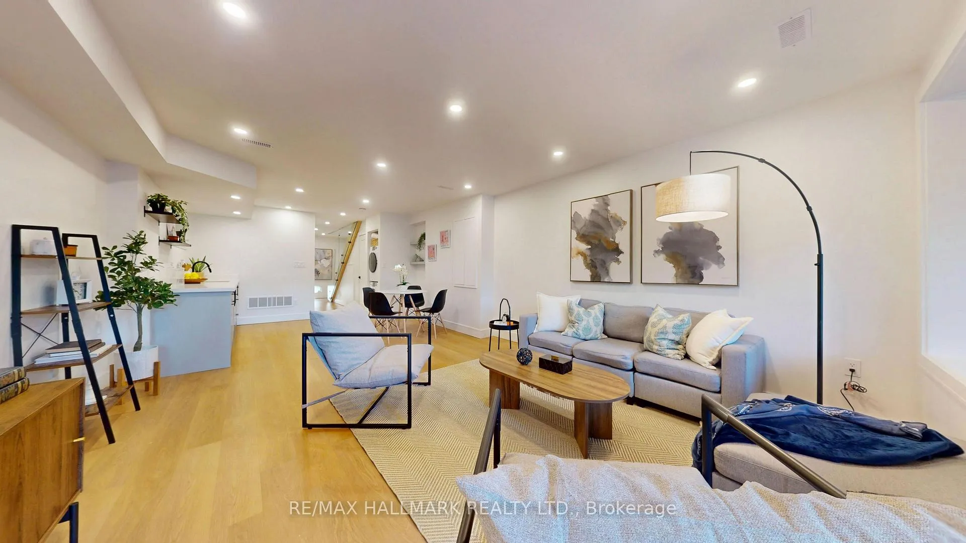 Photo 29 of 290 Waverley Road, Toronto, The Beaches — HOMEH