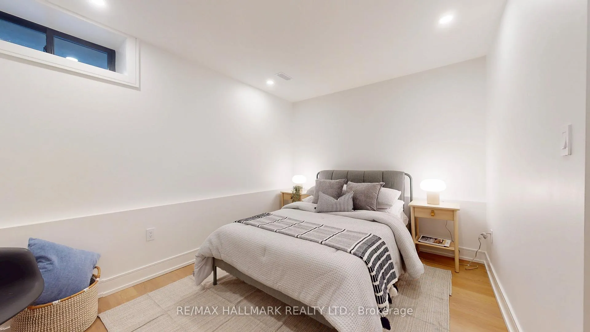 Photo 33 of 290 Waverley Road, Toronto, The Beaches — HOMEH