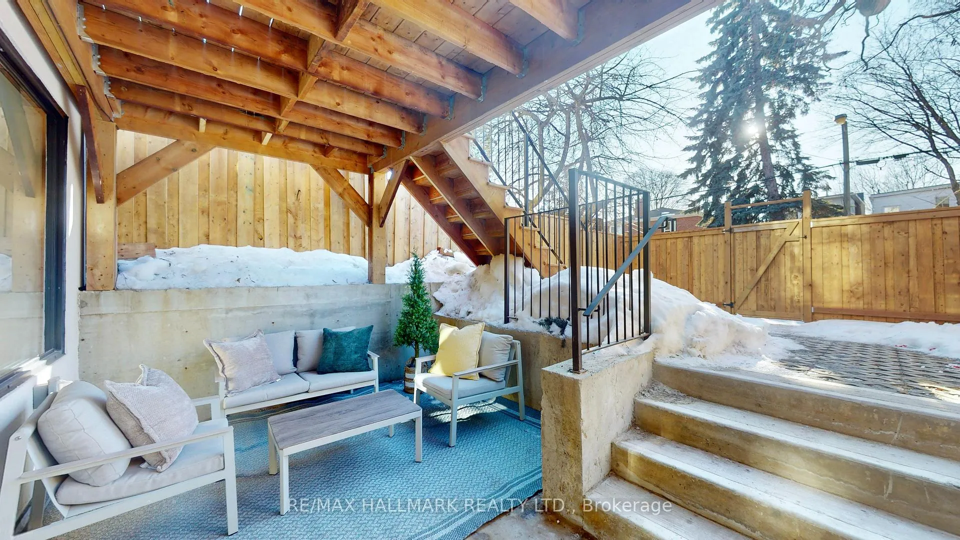 Photo 35 of 290 Waverley Road, Toronto, The Beaches — HOMEH