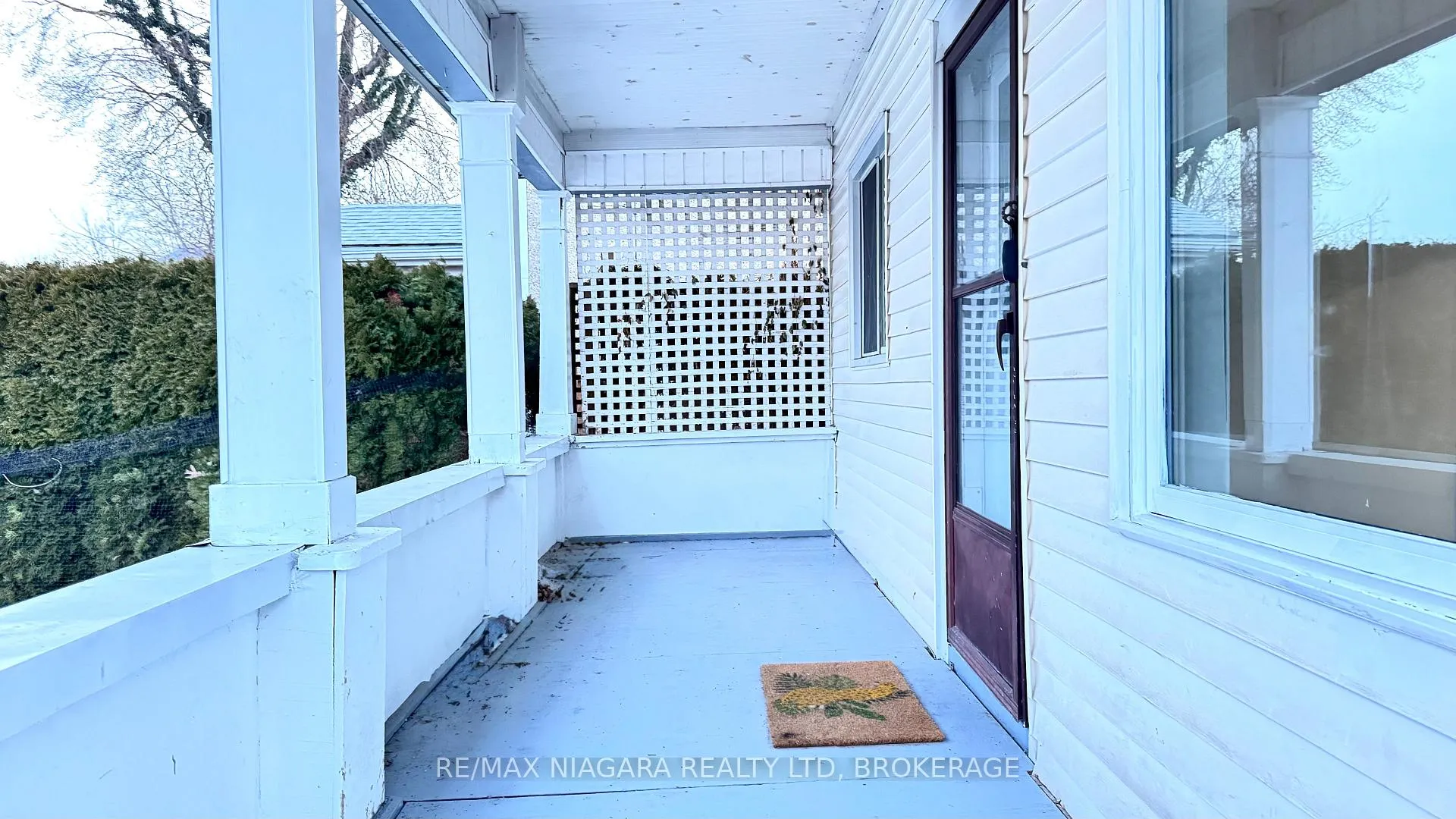 Photo 2 of Unit Upper, 5171 Mcglashan Crescent, Niagara Falls, Downtown — HOMEH