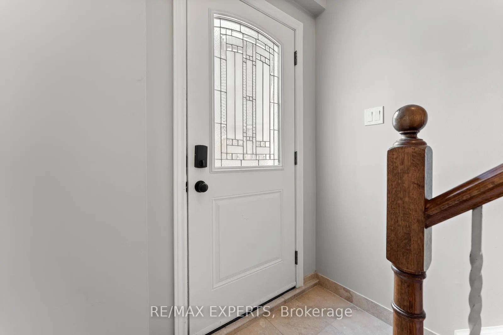 Photo 5 of Unit Basement, 100 Hesp Drive, Caledon, Bolton West — HOMEH