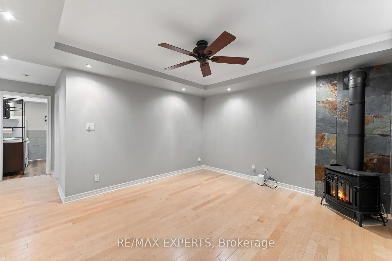 Photo 9 of Unit Basement, 100 Hesp Drive, Caledon, Bolton West — HOMEH