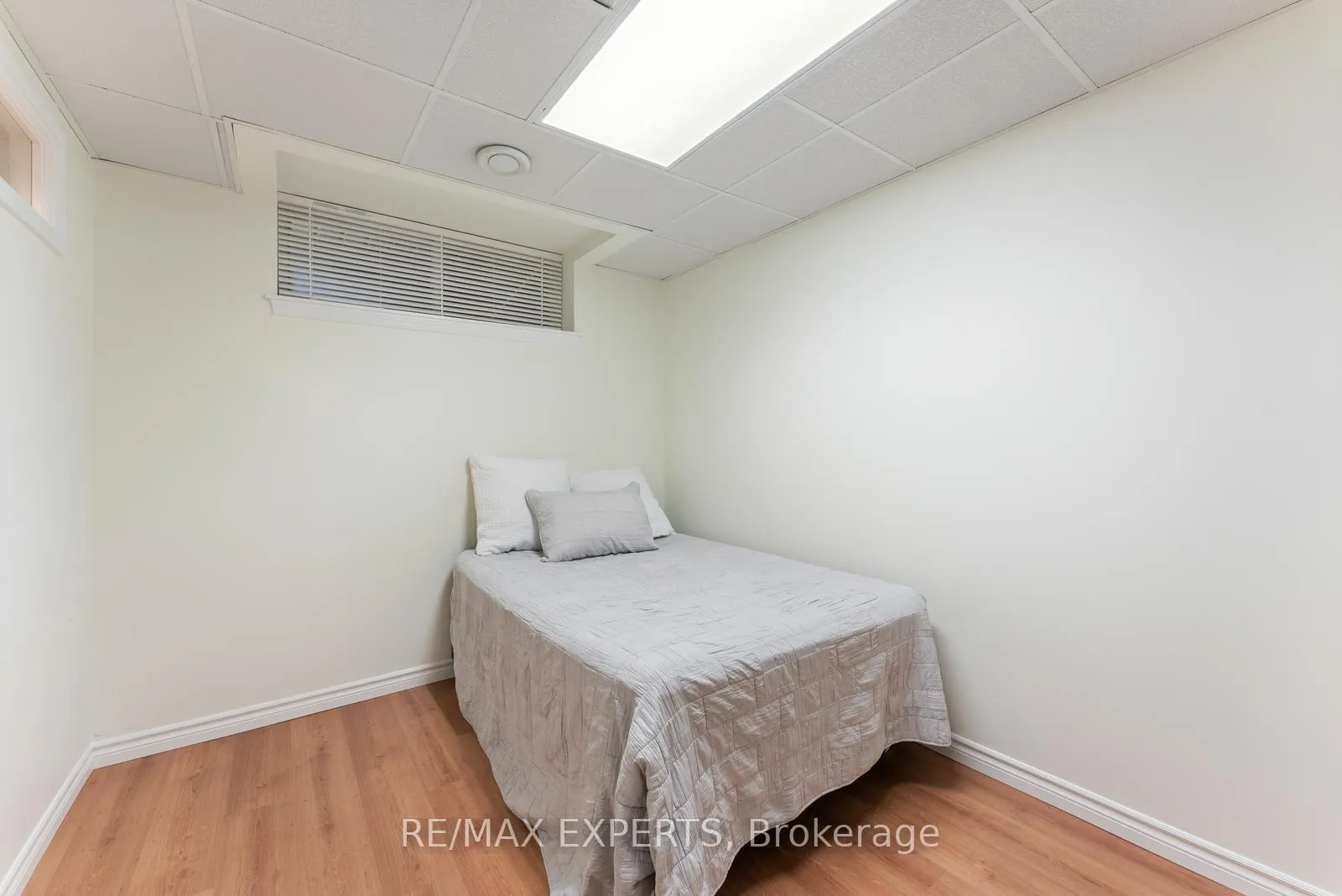 Photo 12 of Unit Basement, 100 Hesp Drive, Caledon, Bolton West — HOMEH