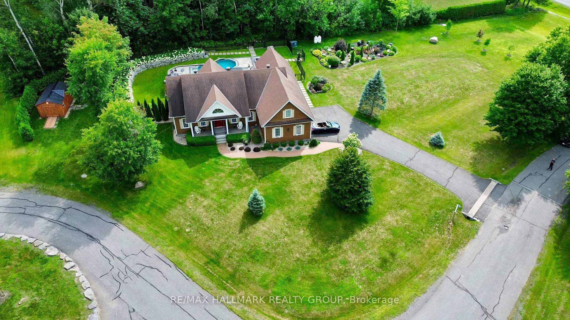 Photo 2 of 24 Radstock Lane, Champlain, Champlain Twp — HOMEH