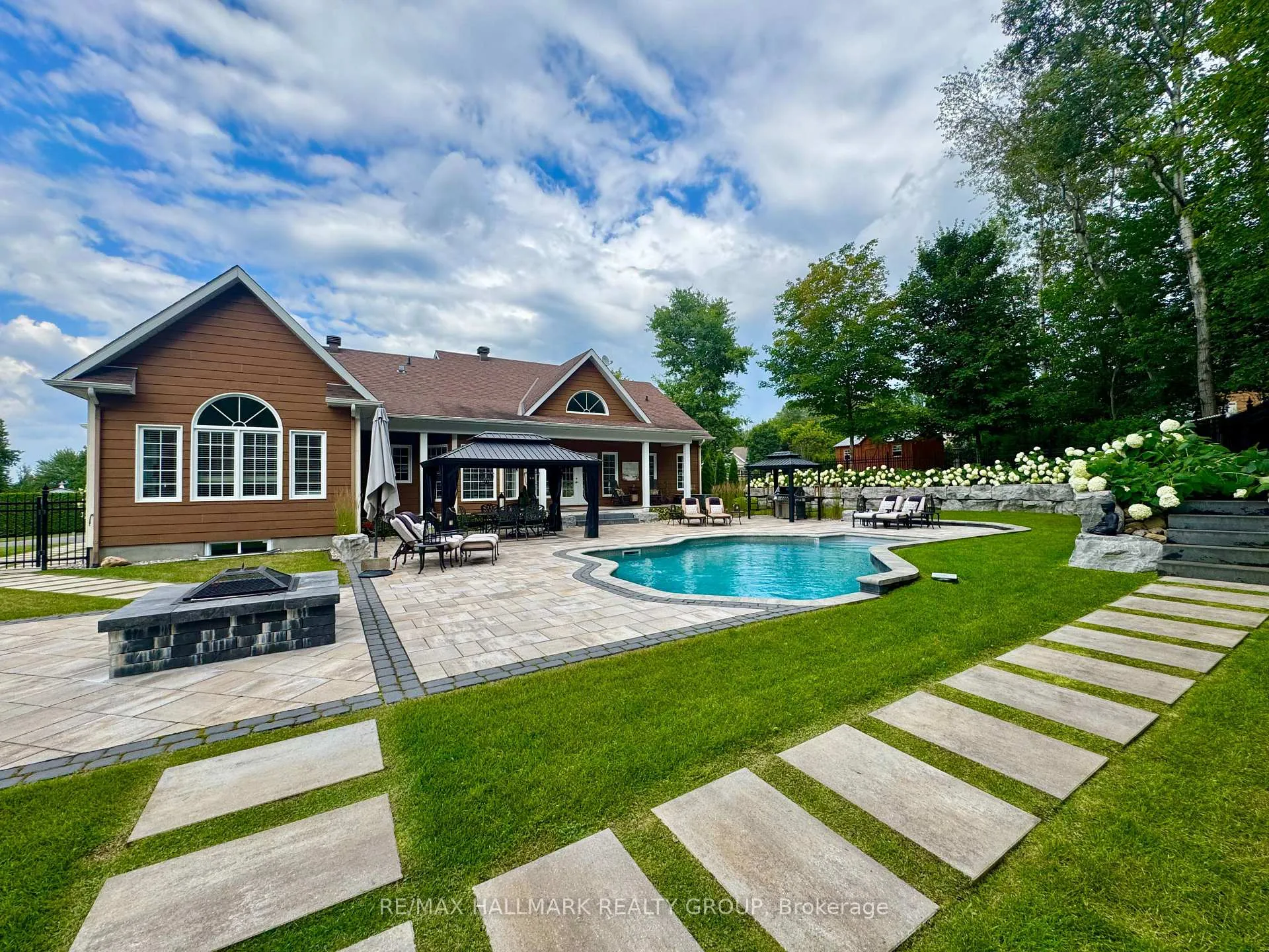 Photo 46 of 24 Radstock Lane, Champlain, Champlain Twp — HOMEH