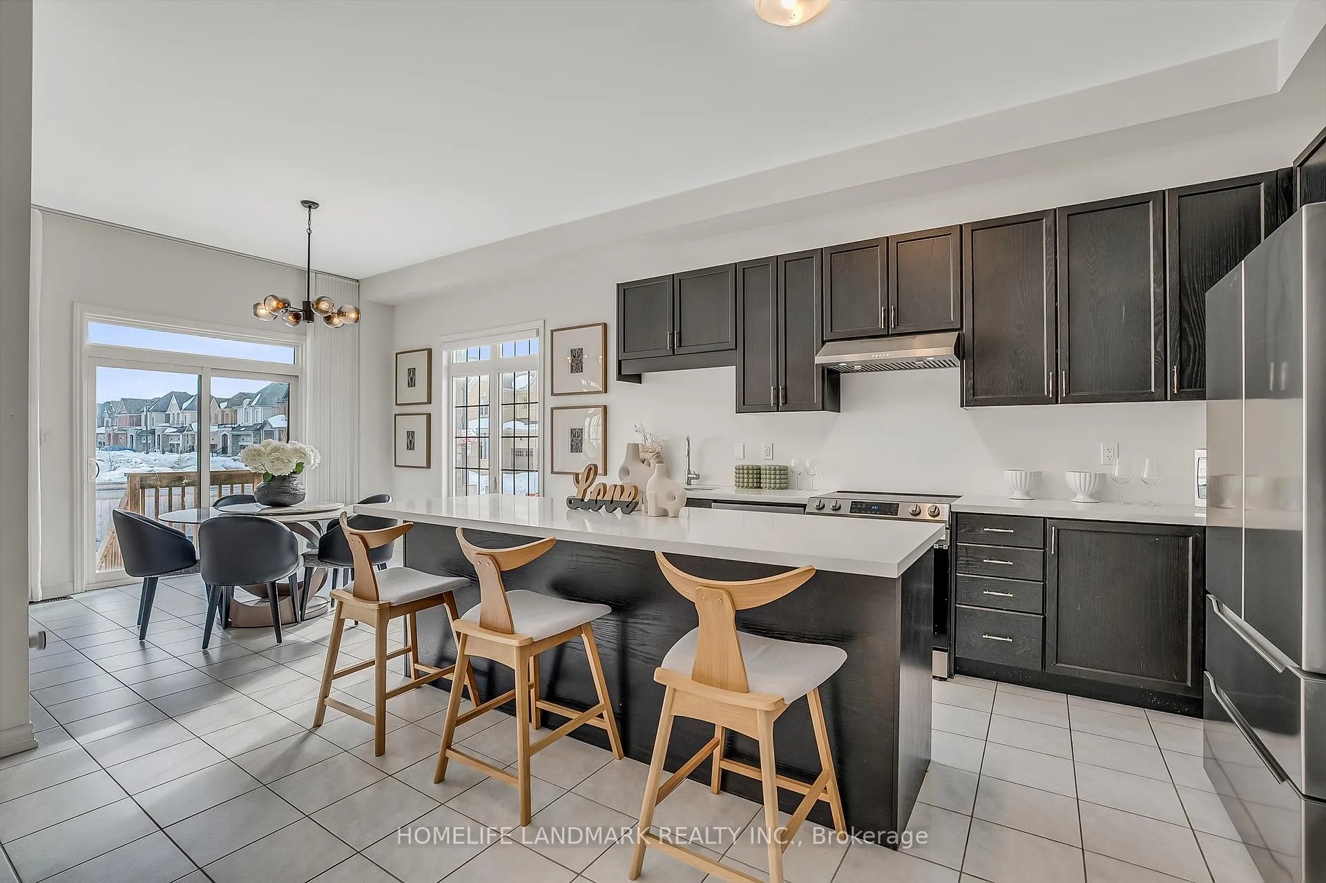 Photo 7 of 329 Danny Wheeler Boulevard, Georgina, Keswick North — HOMEH