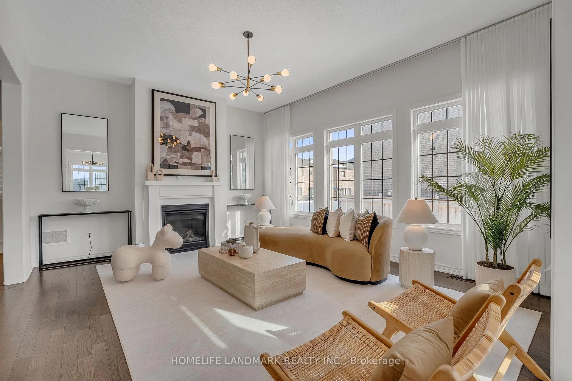 Photo 11 of 329 Danny Wheeler Boulevard, Georgina, Keswick North — HOMEH