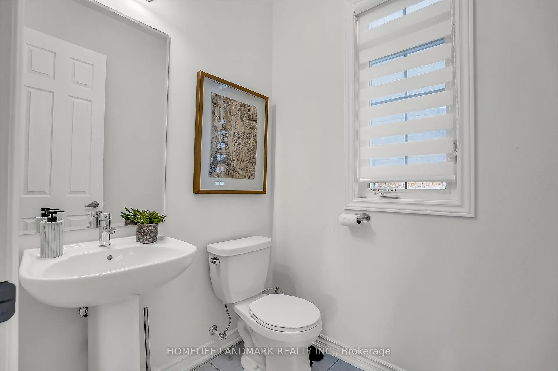 Photo 17 of 329 Danny Wheeler Boulevard, Georgina, Keswick North — HOMEH