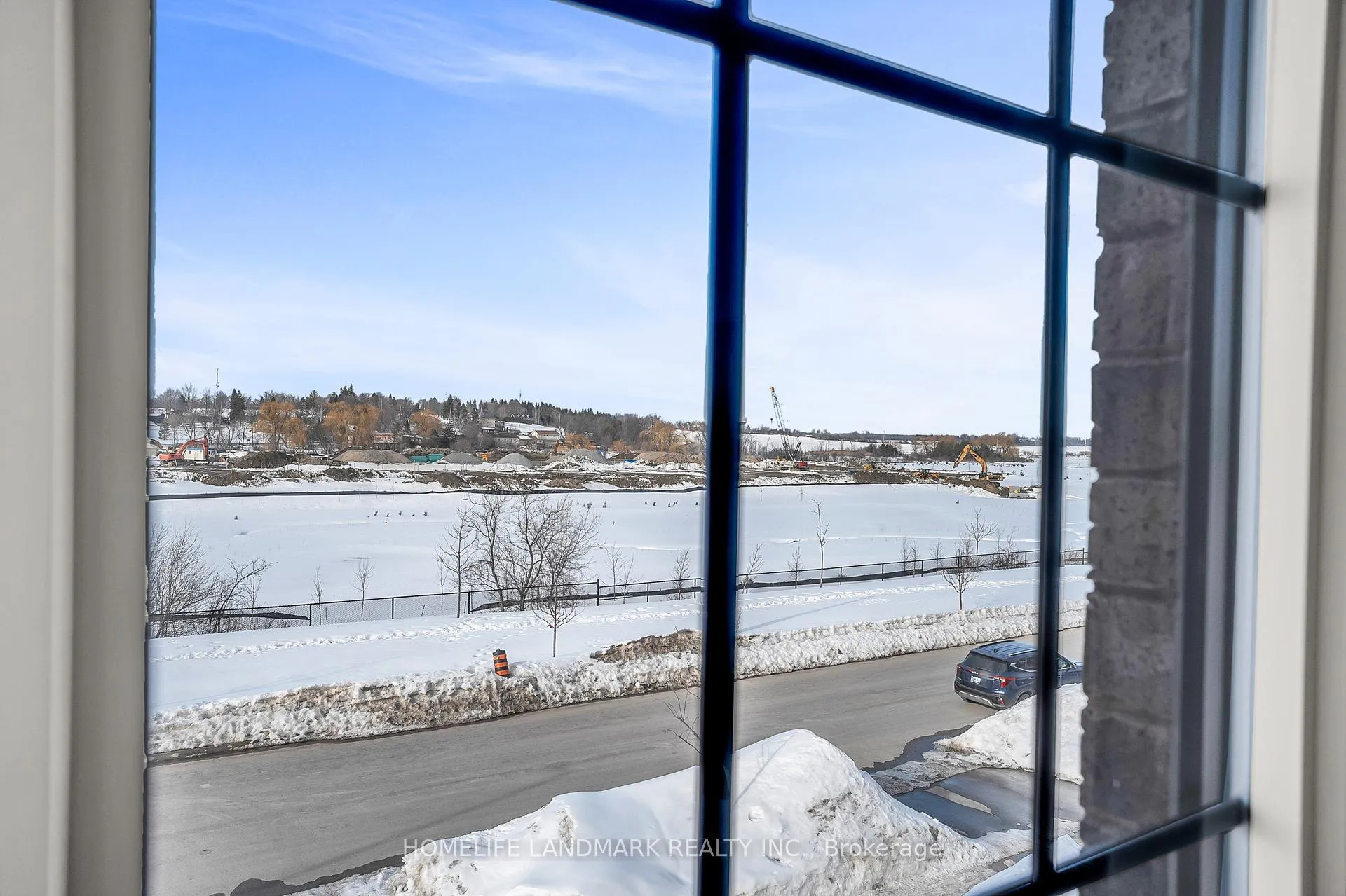 Photo 29 of 329 Danny Wheeler Boulevard, Georgina, Keswick North — HOMEH