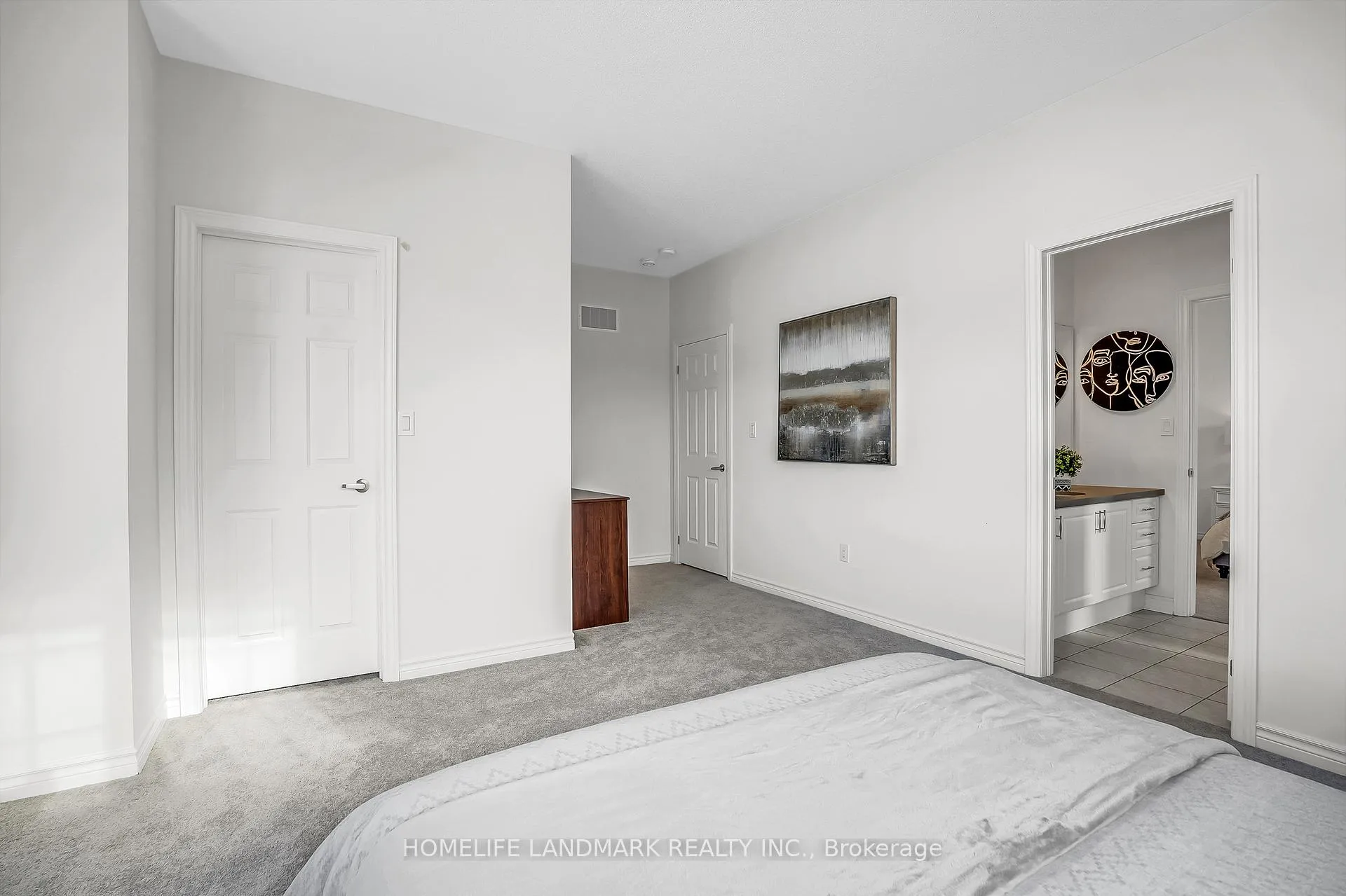 Photo 33 of 329 Danny Wheeler Boulevard, Georgina, Keswick North — HOMEH