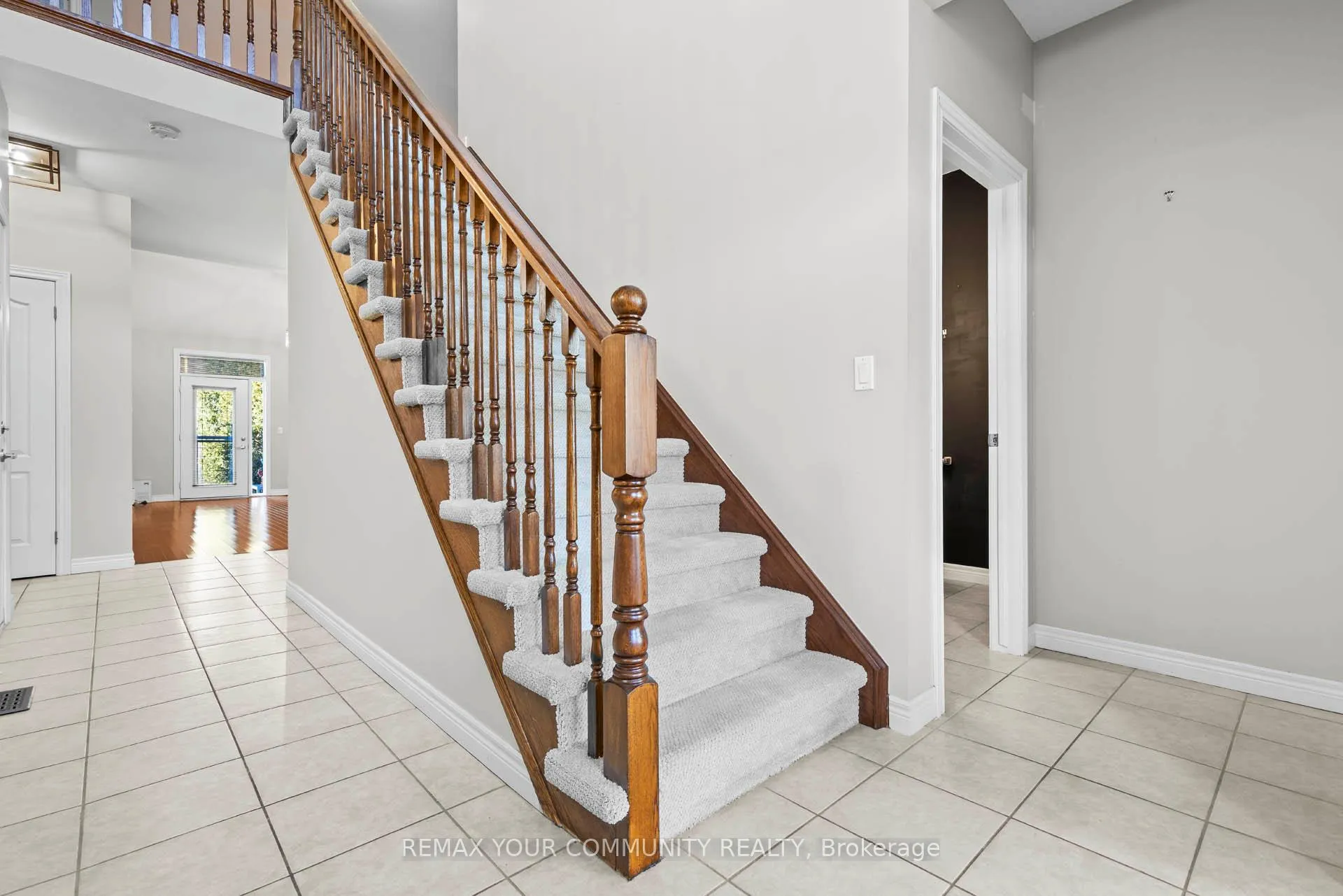 Photo 3 of Unit 93, 2125 Itabashi Way, Burlington, Tansley — HOMEH