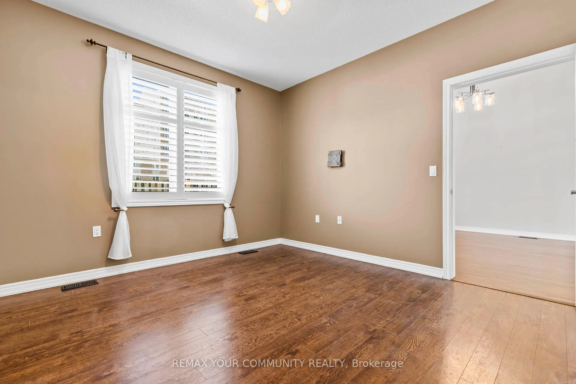 Photo 11 of Unit 93, 2125 Itabashi Way, Burlington, Tansley — HOMEH