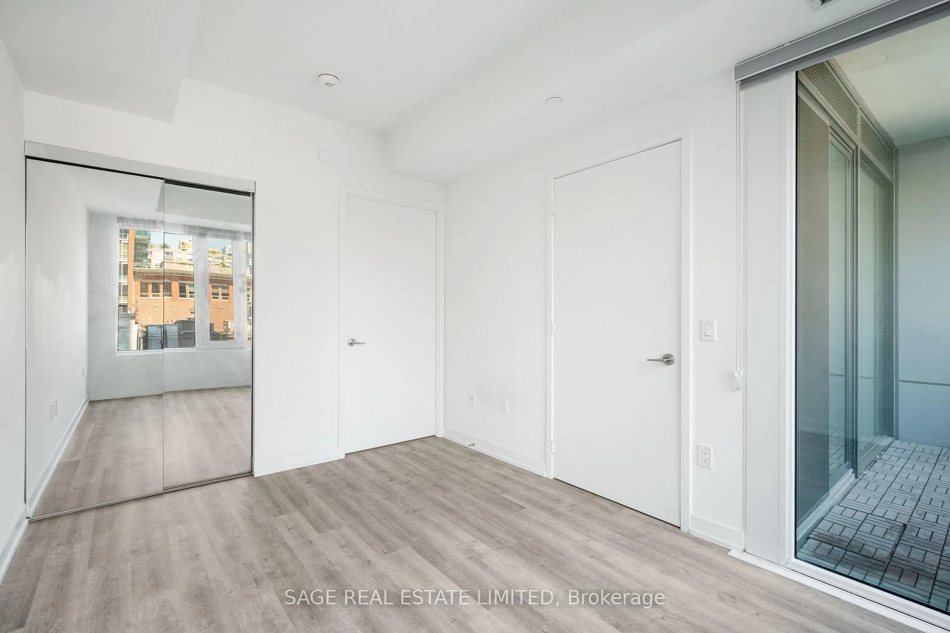 Photo 10 of Unit 413, 158 Front Street E, Toronto, Moss Park — HOMEH