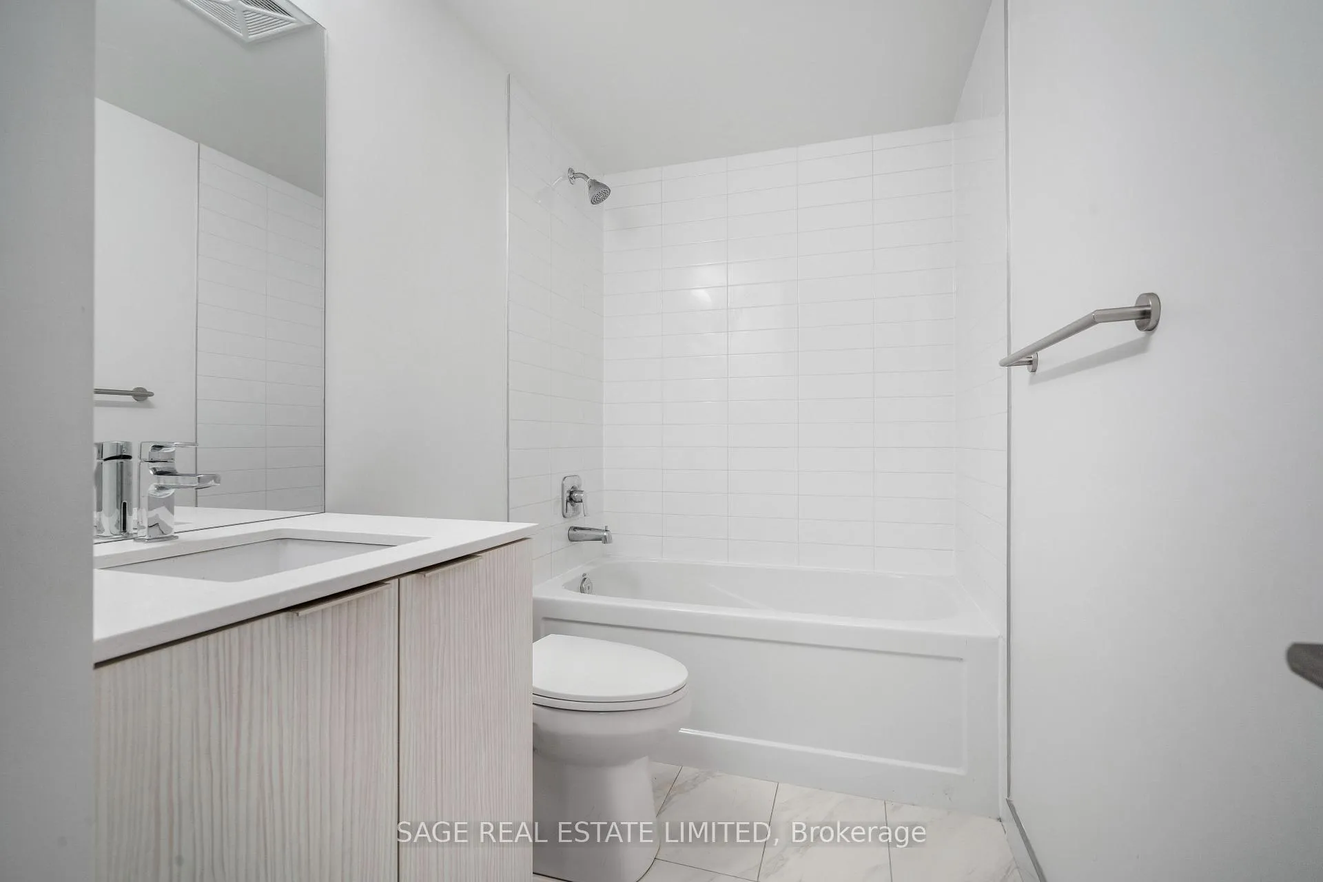 Photo 11 of Unit 413, 158 Front Street E, Toronto, Moss Park — HOMEH