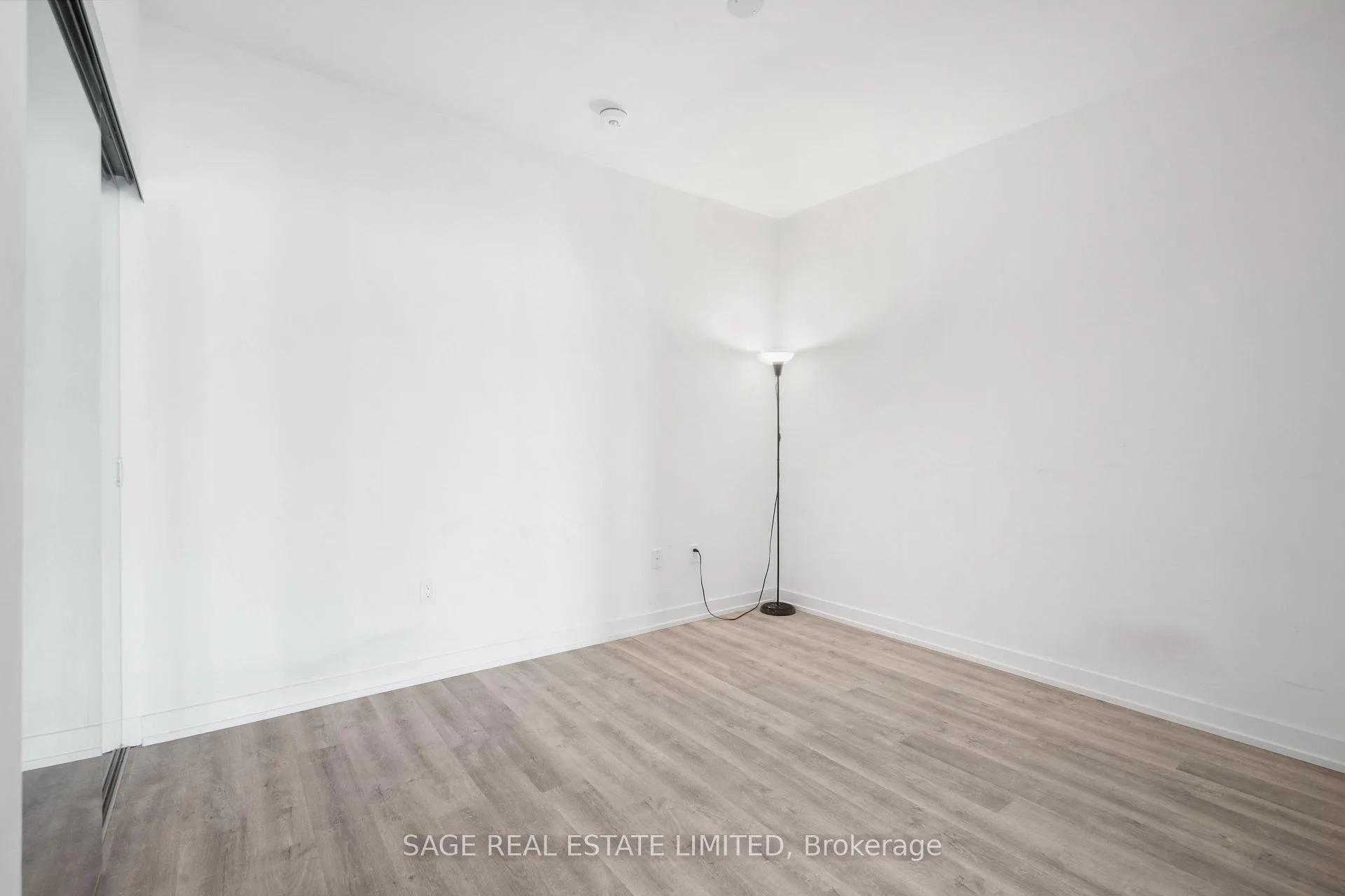 Photo 13 of Unit 413, 158 Front Street E, Toronto, Moss Park — HOMEH