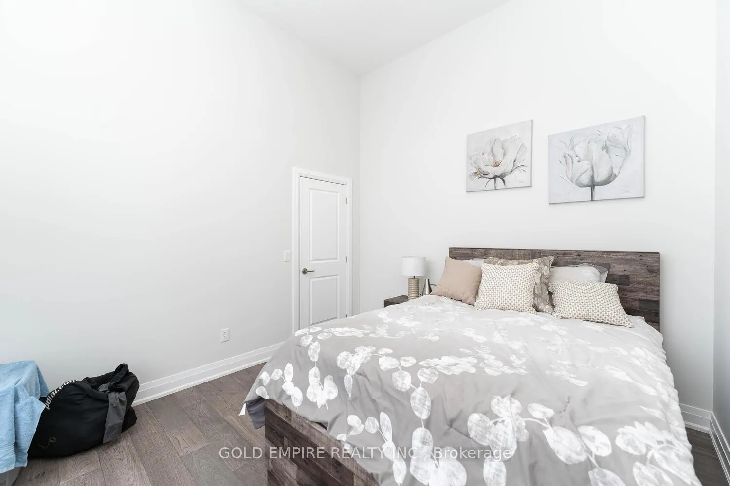 Photo 5 of 2177 Lockwood Crescent, Strathroy-Caradoc, Mount Brydges — HOMEH