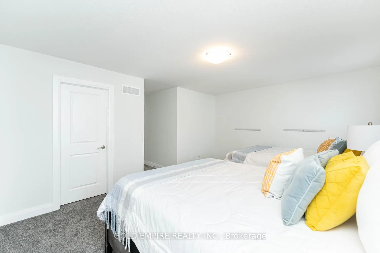 Photo 29 of 2177 Lockwood Crescent, Strathroy-Caradoc, Mount Brydges — HOMEH