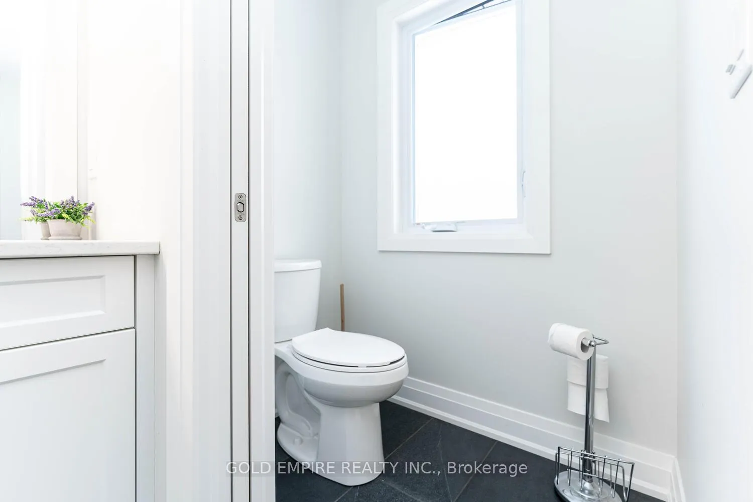 Photo 33 of 2177 Lockwood Crescent, Strathroy-Caradoc, Mount Brydges — HOMEH